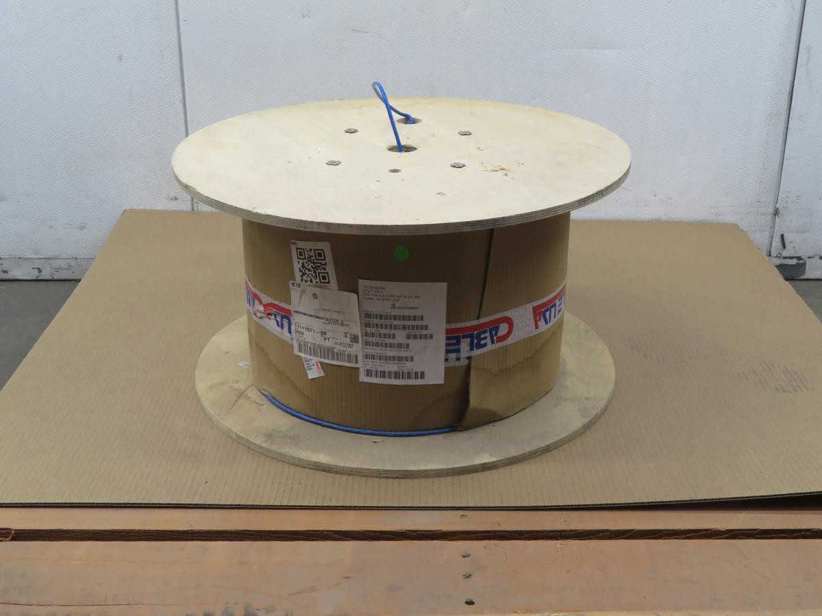 LOT OF 3000FT TE 11111571-00 CABLE SUBMERSIBLE 4/C 22 19/TC XTF A/M TF T215719 - ELECTRICAL WIRE