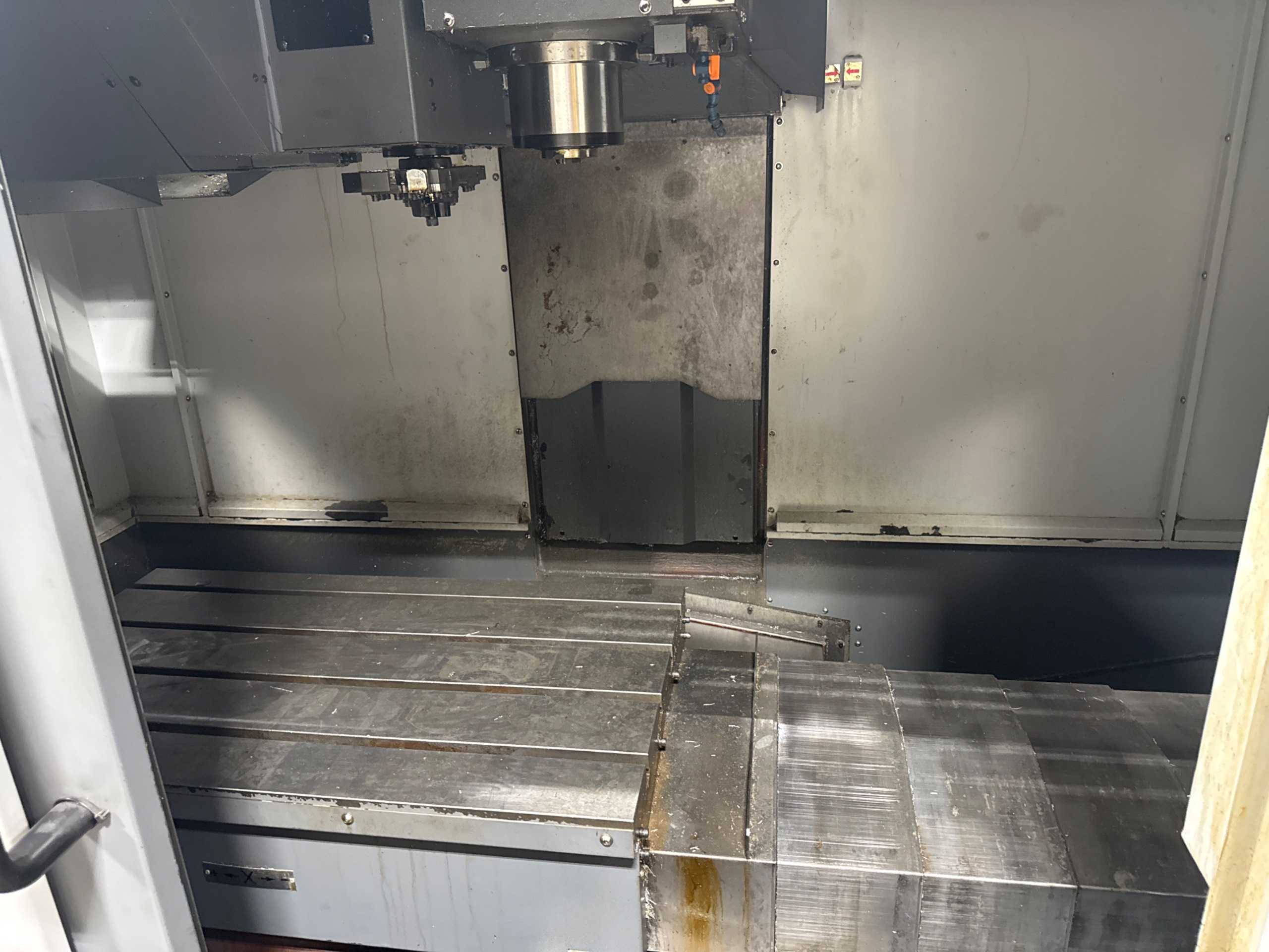 2014 DMC FM50V VERTICAL MACHINING CENTER - 15000 RPM, 30 HP, CHIP CONVEYOR, 4867 HRS - VERTICAL MACHINING CENTERS