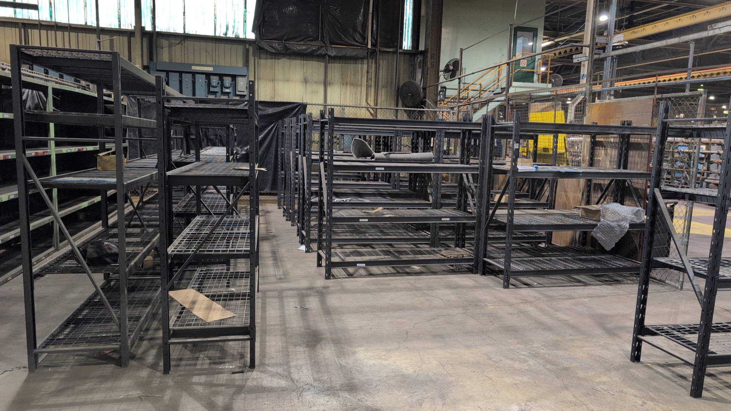 BULK QTY OF SHELVING - SHELVING