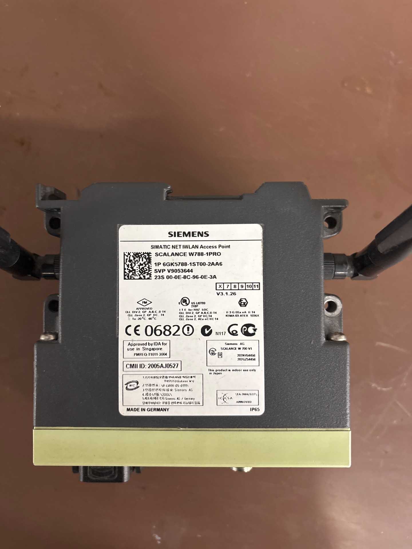 SIEMENS SCALANCE W788-1PRO SIMATIC NET IWLAN ACCESS POINT - PLC MODULES