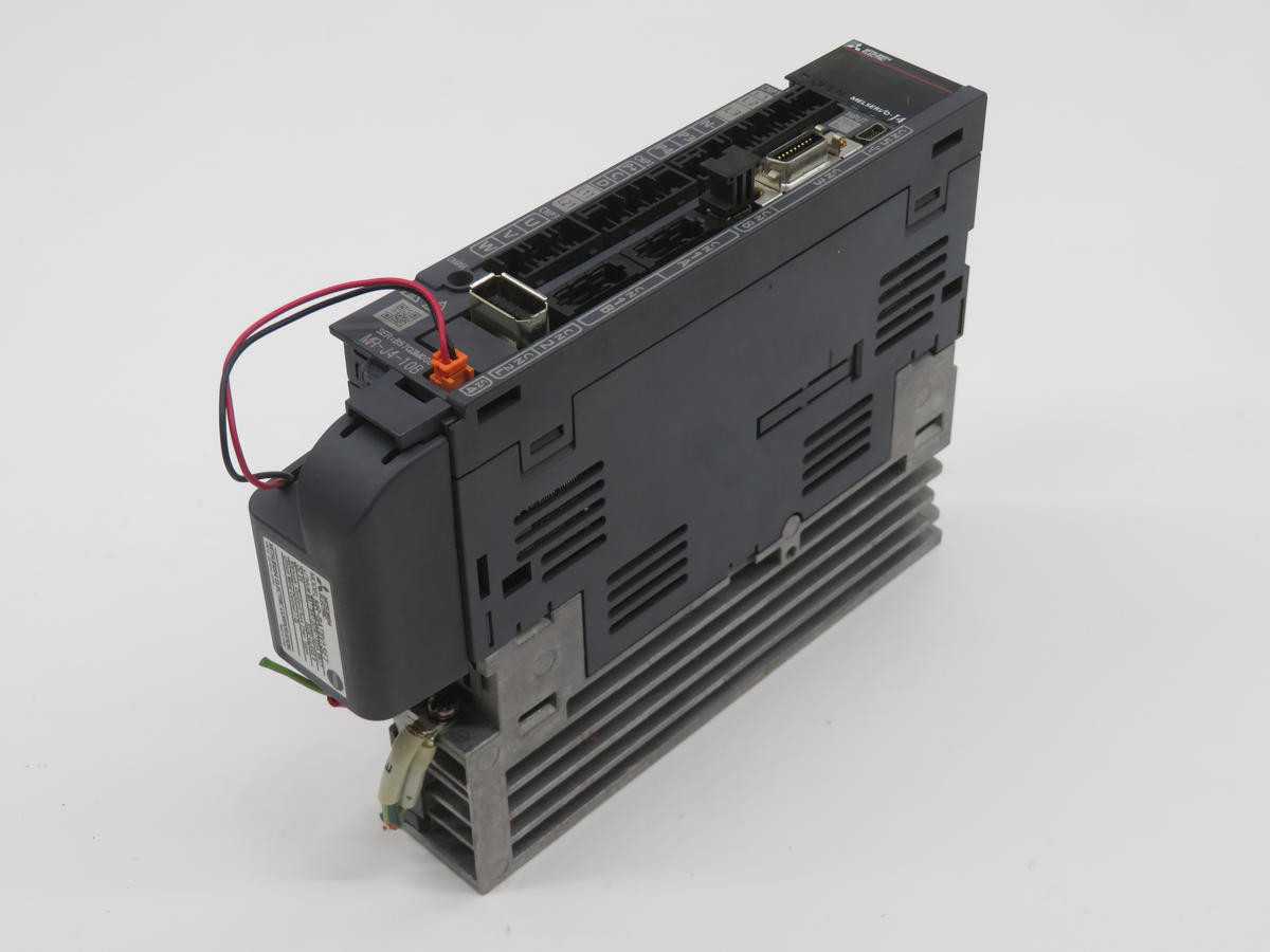 MITSUBISHI MR-J4-10B AC SERVO DRIVE T211014 - SERVO