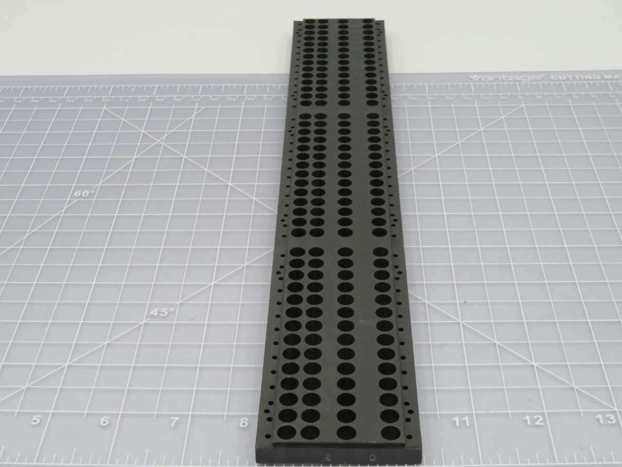 LOT OF 180 COMMSCOPE 4-17301-0952 BAN INSERT MOLD BLK 42 CKT T190743 - ELECTRICAL COMPONENTS