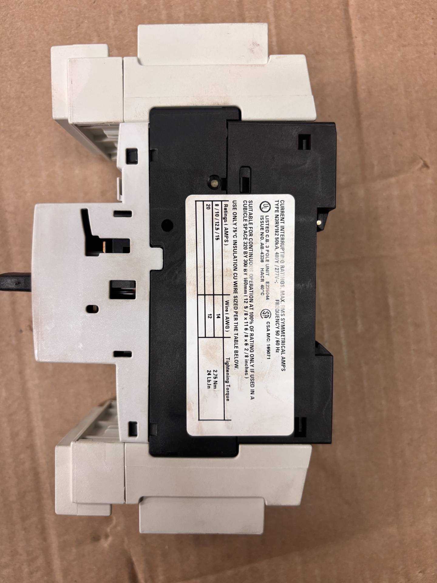 SIEMENS 3RV1821-1JD10 MOLDED CASE CIRCUIT BREAKER - CIRCUIT BREAKERS