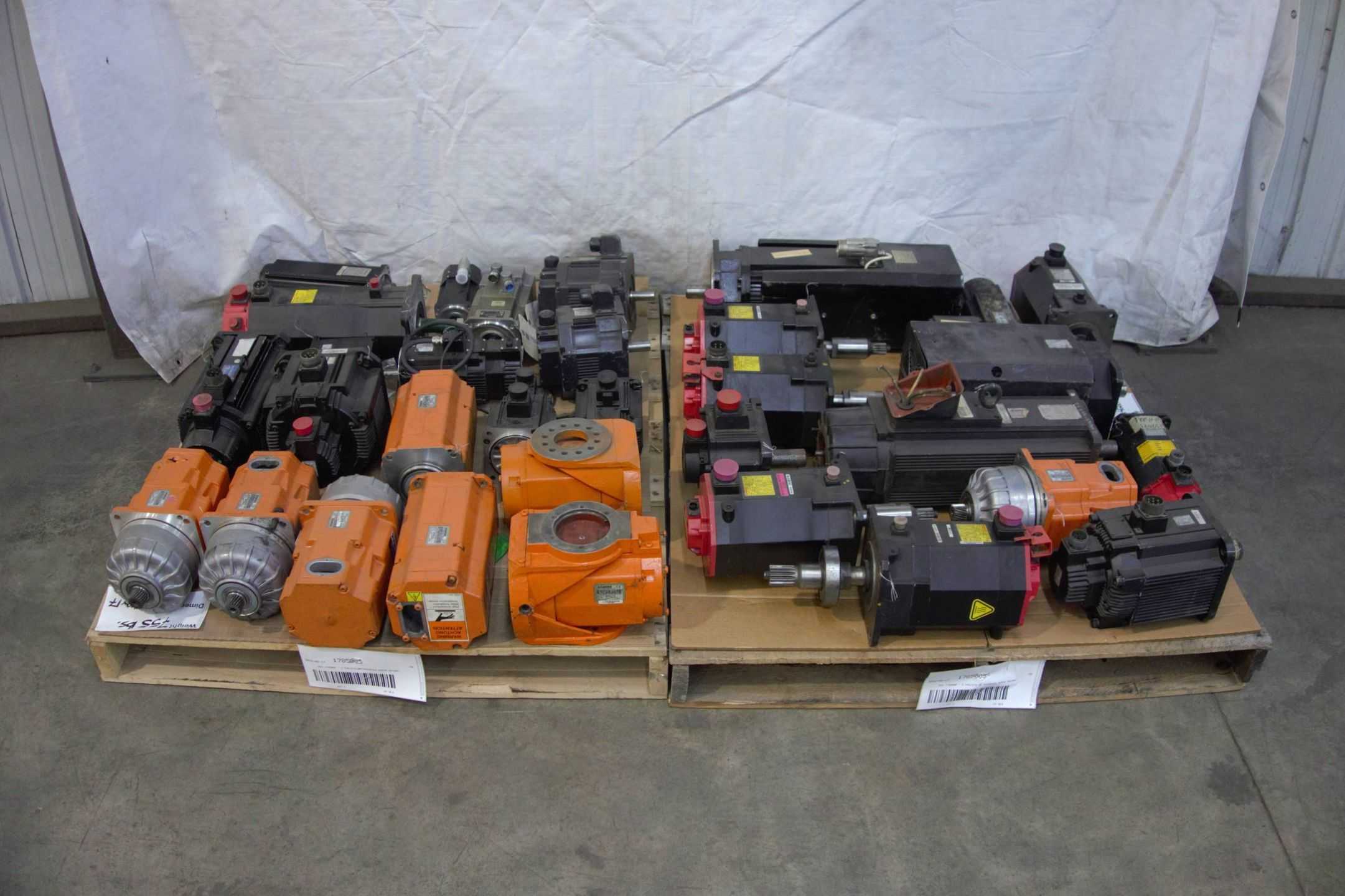 SKU 1785005 - 2 PALLETS OF ASSORTED SERVO MOTORS - SERVO MOTORS