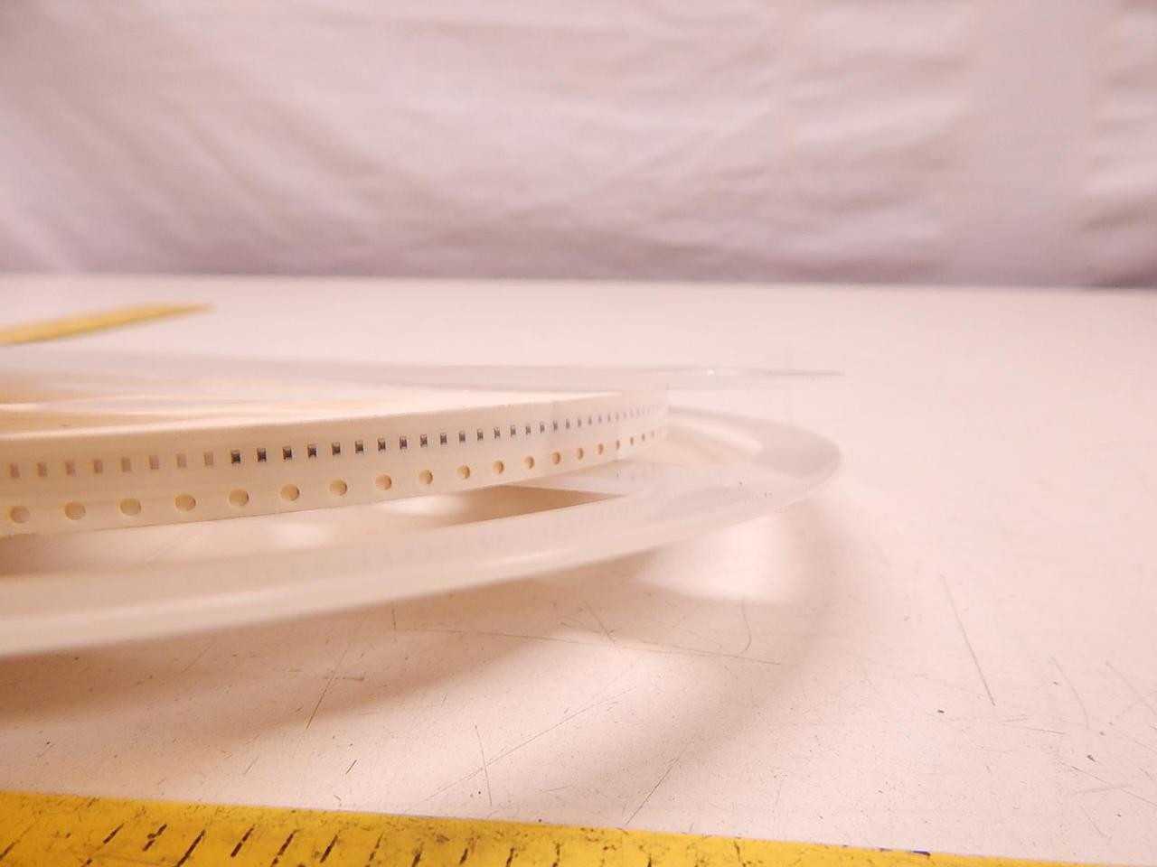 LOT OF 10000 ERJS02F2802X THICK FILM RESISTORS SMD 0402 28KOHMS 1% ANTI-SULFUR T78125 - ELECTRICAL COMPONENTS
