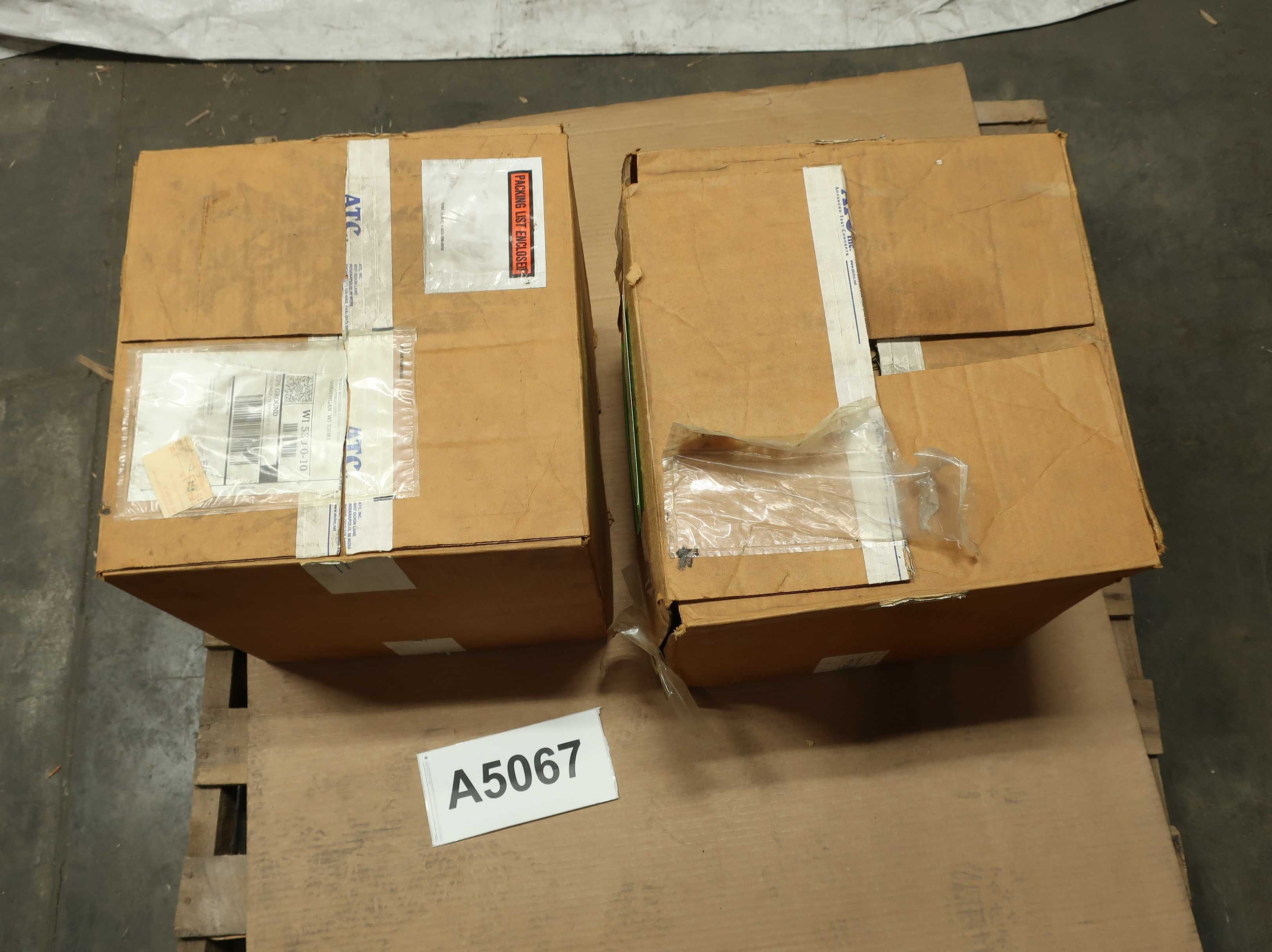 LOT OF 2 FLOW LEAK TEST DETECTORS - FLOW MEASUREMENT