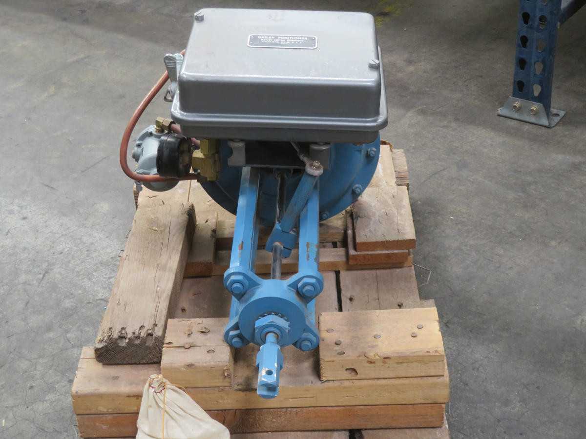 BAILEY POSITIONER LINEAR PNEUMATIC SPRING-DIAPHRAGM VALVE ACTUATOR W CONOFLOW CORPORATION FH-60XT - VALVE POSITIONERS & INDICATORS
