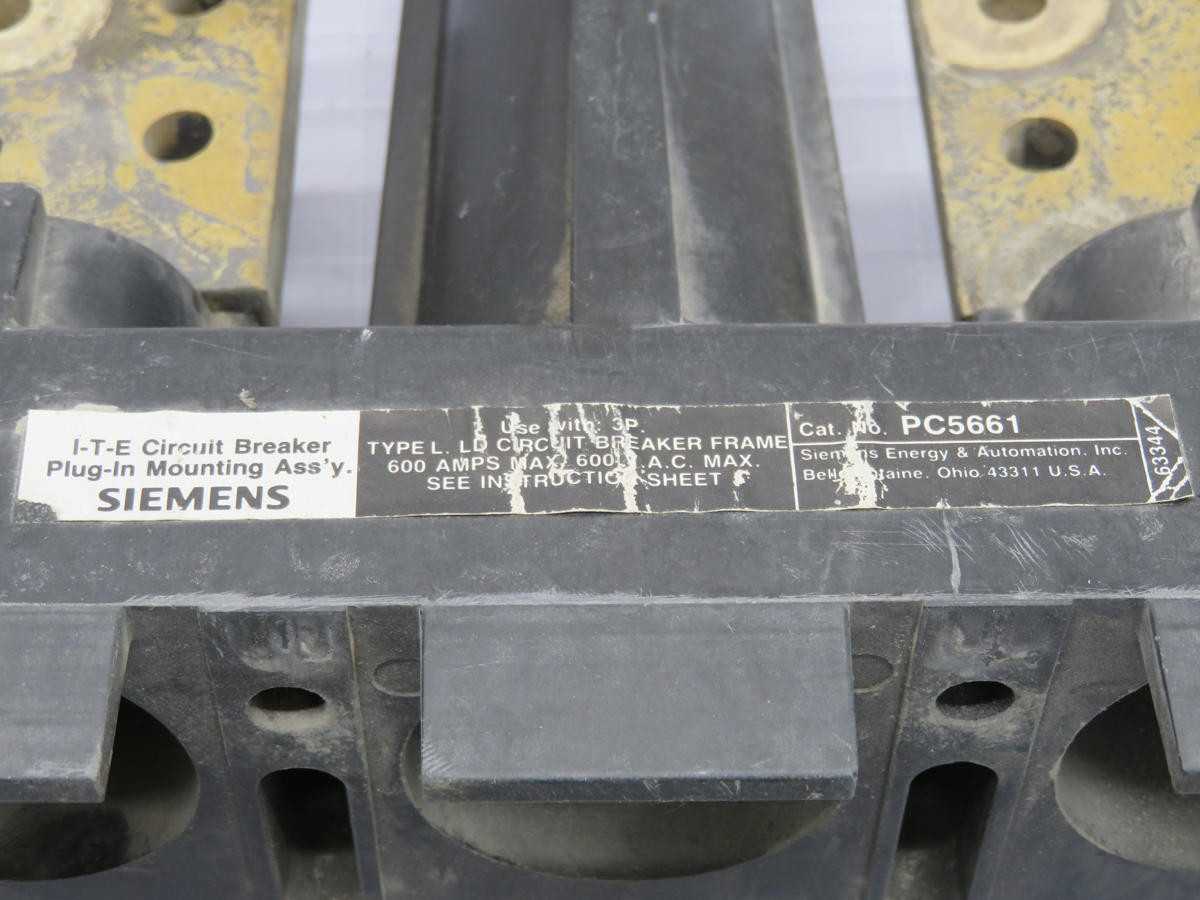 SIEMENS PC5661 I-T-E CIRCUIT BREAKER PLUG-IN MOUNTING ASSEMBLY T213091 - CIRCUIT BREAKERS