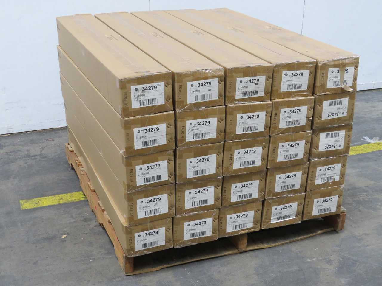 Lot Of 380 GE 34279 10W LED T8 48 Inch Bi-Pin Tubes 3500K - LIGHTING