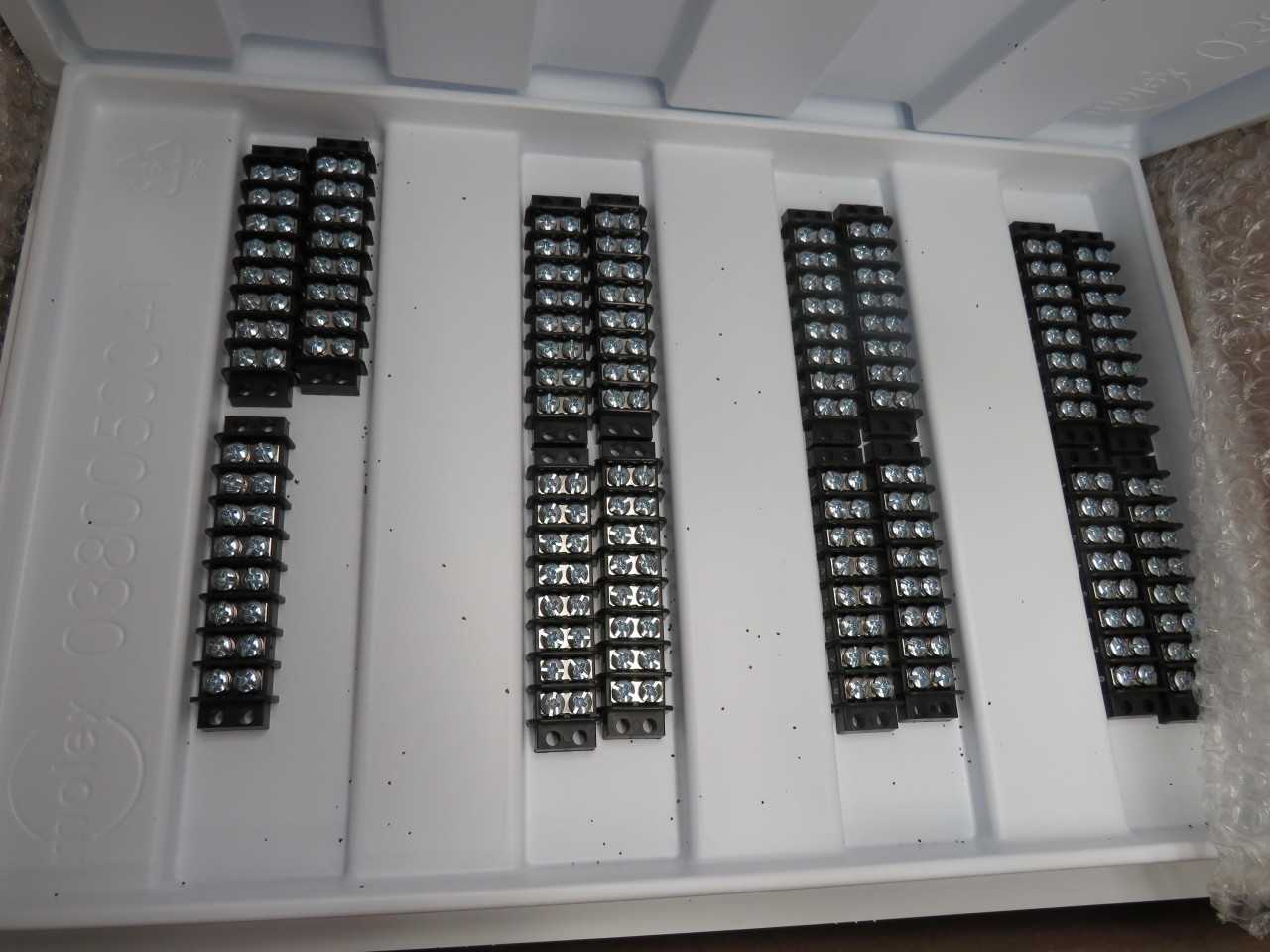 LOT OF 150 MOLEX 0387700508 CONN BARRIER STRIP 8CIRC 0.375"
T153084 - TERMINAL BLOCKS
