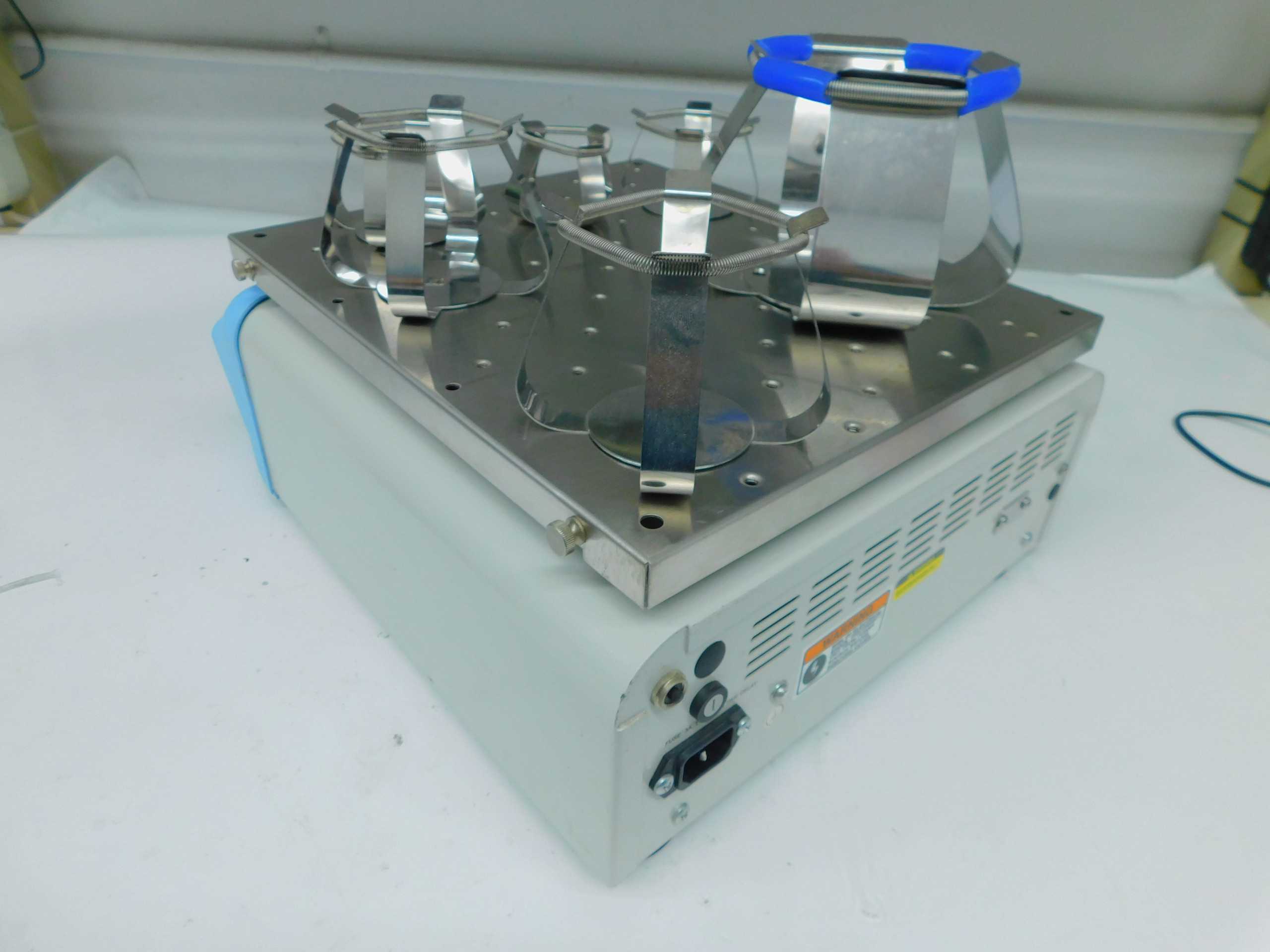 THERMO SCIENTIFIC MAXQ 2000 SHKA2000 4310 OPEN AIR PLATFORM SHAKER - LAB & SCIENTIFIC