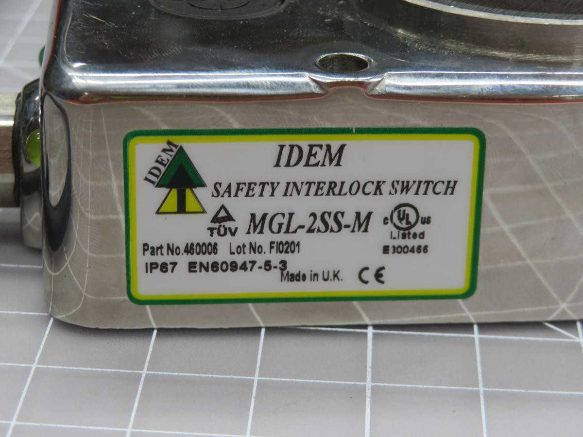 IDEM MGL-2SS-M SAFETY INTERLOCK SWITCH T204140 - SWITCHES