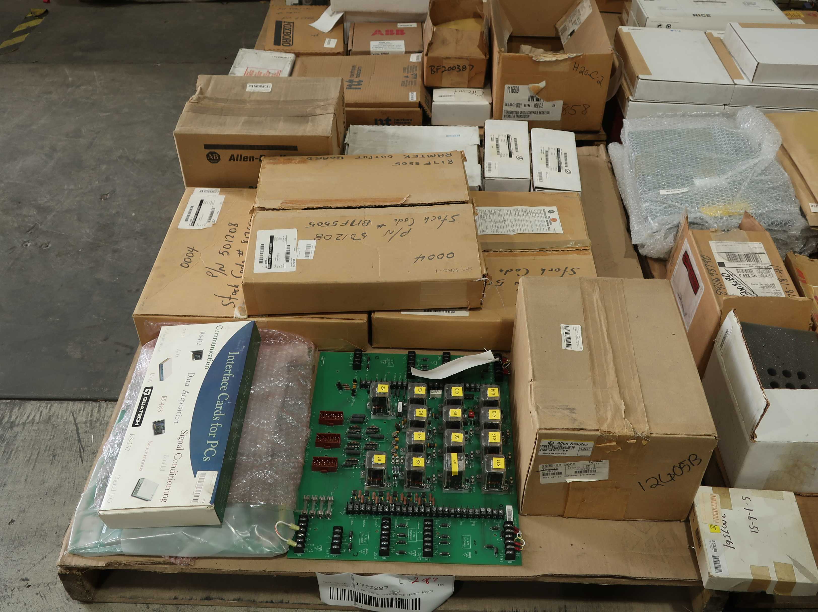 SKU 1773287 - 4 PALLETS OF ASSORTED PCB CIRCUIT BOARDS - PCB CIRCUIT BOARDS