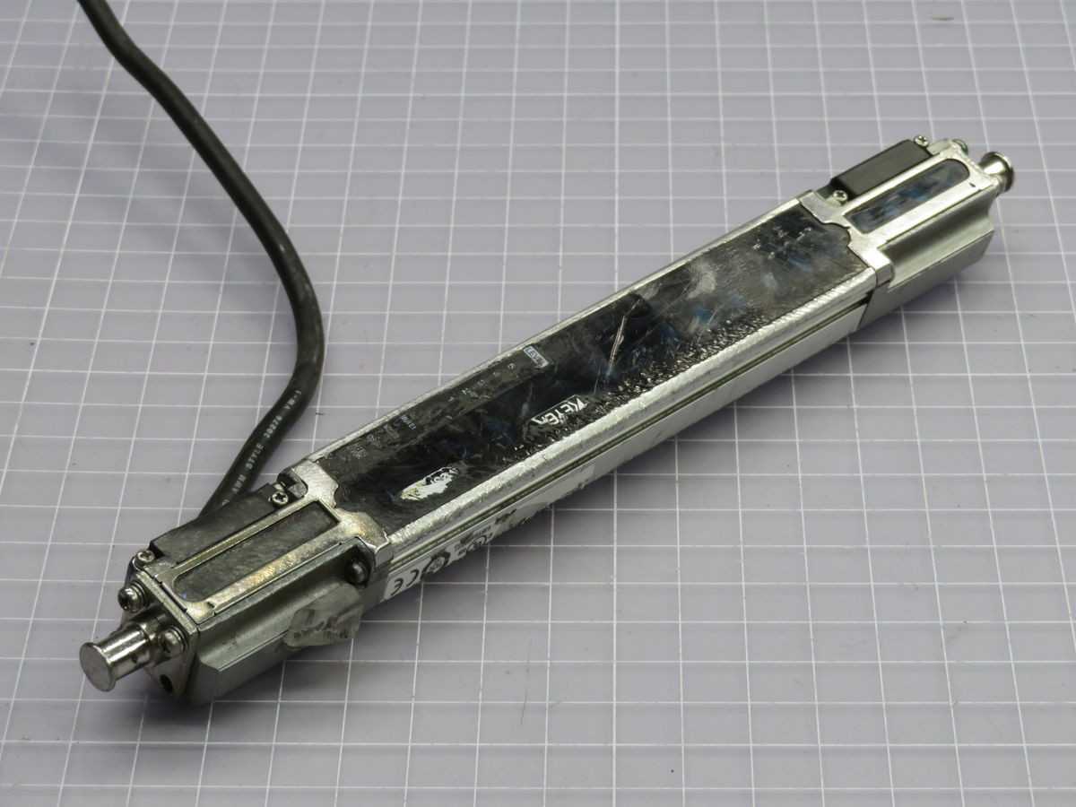 Keyence SL-V23F-R Safety Light Curtain T257458 - Reliable Protection for Your Workspace - SENSORS