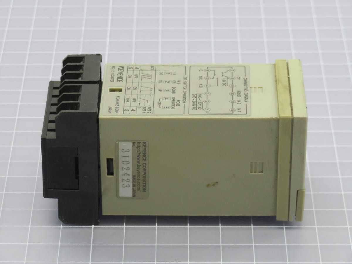 KEYENCE CROP RC-12 3102423 ELECTRONIC PRESET COUNTER T218046 - ELECTRICAL COUNTERS