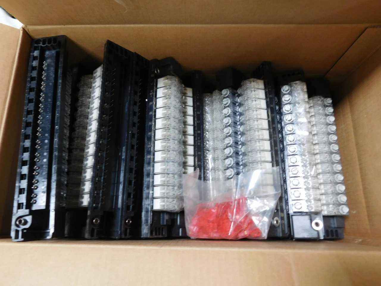 LOT OF 40 COMMSCOPE 904869-000 CB2-BAU-12EXTLT-BD3-1XXA FIBER OPTIC TERMINAL BLOCKS T137264 - FIBER OPTIC CABLE