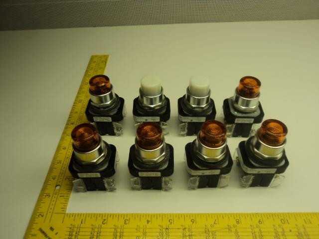 Lot Of 8 Allen-Bradley 800T-QT24 Push Button T14627 - SWITCHES