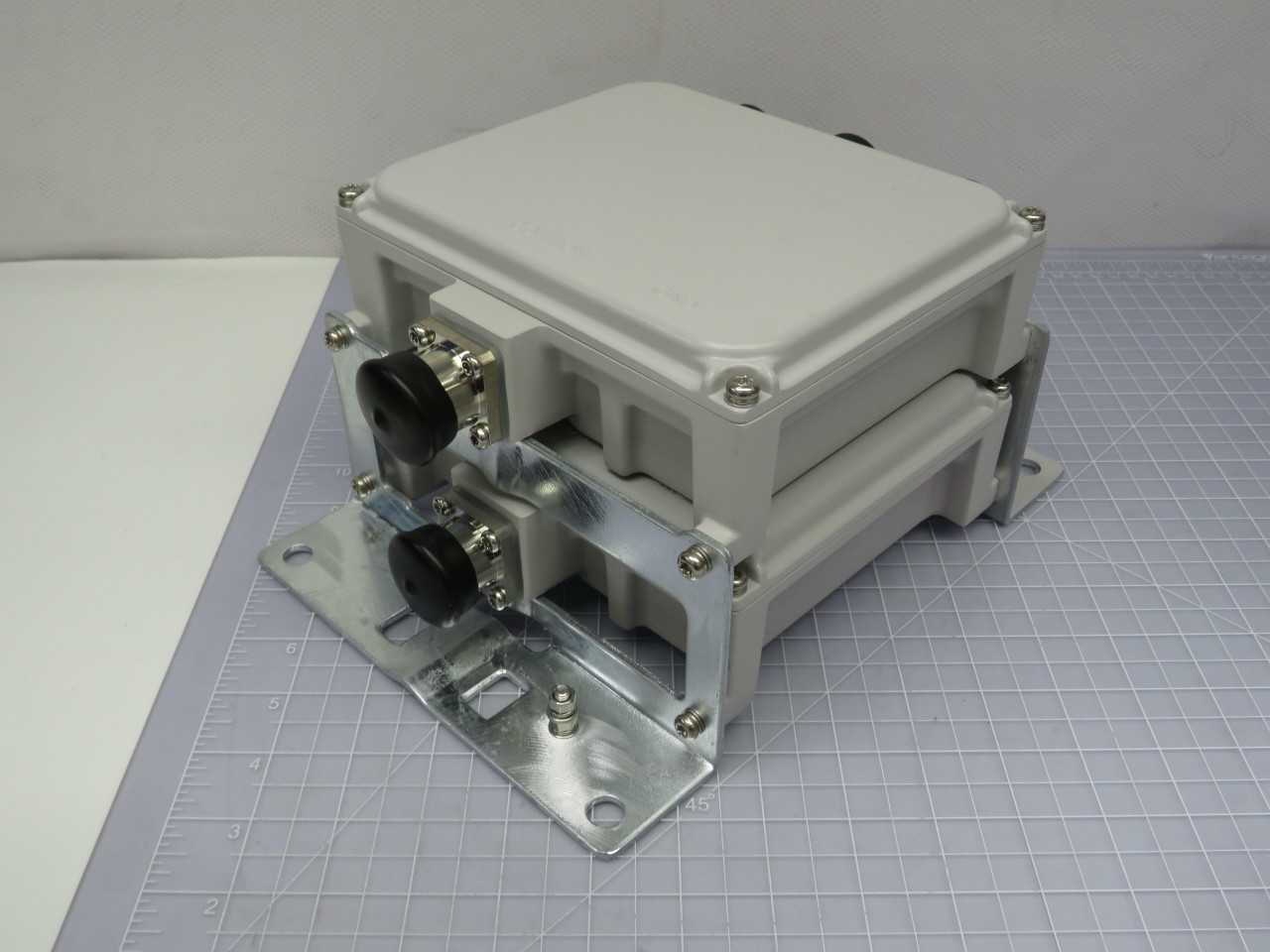 COMMSCOPE E11F01P78 2X TRIPLEXER 7-9/17-21/23-27 DCPASS T179619 - TELECOMMUNICATION