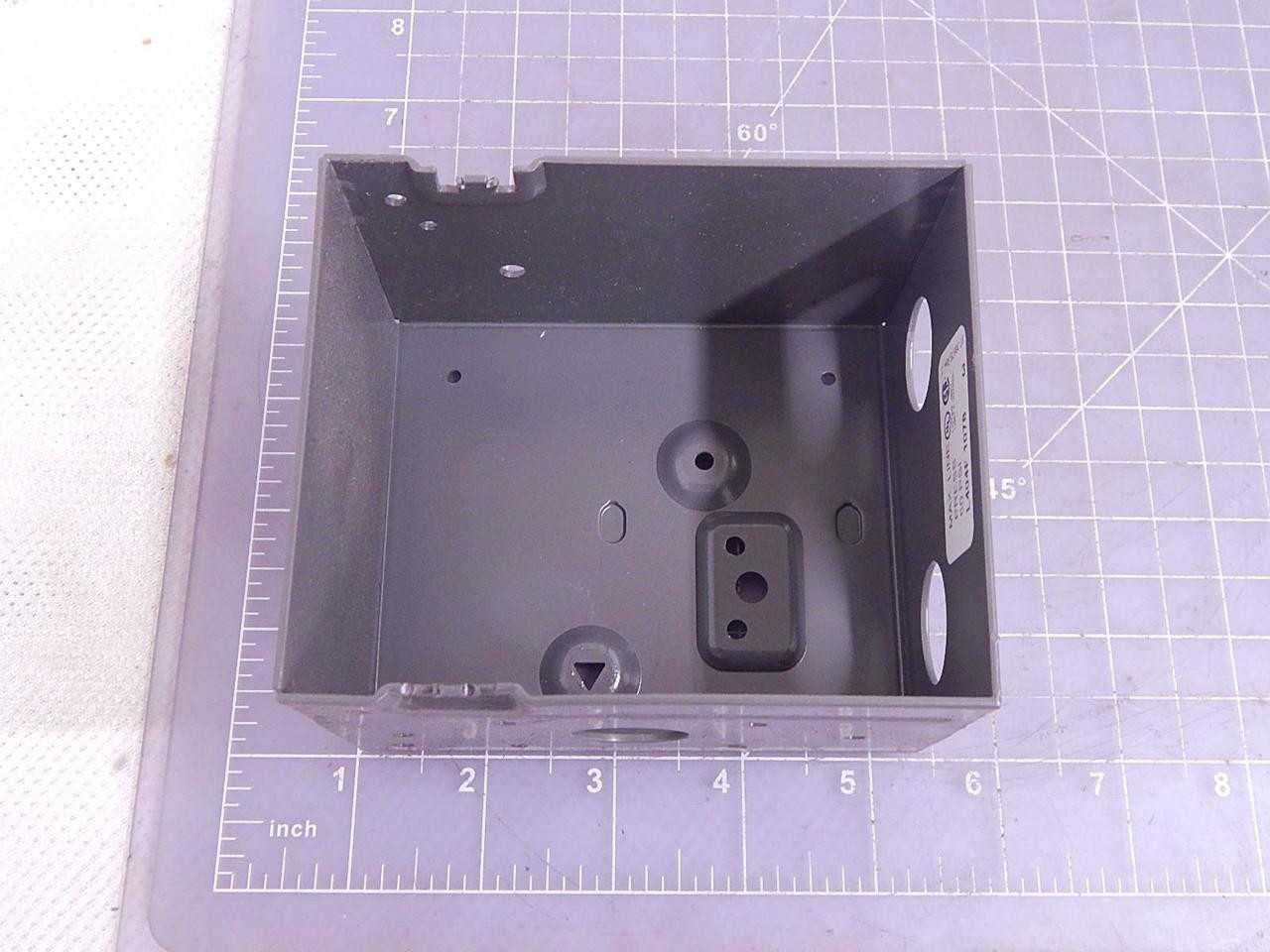 Lot Of 24 Case Mare Enclosure T101915 - Quality Industrial Equipment - ELECTRICAL ENCLOSURES