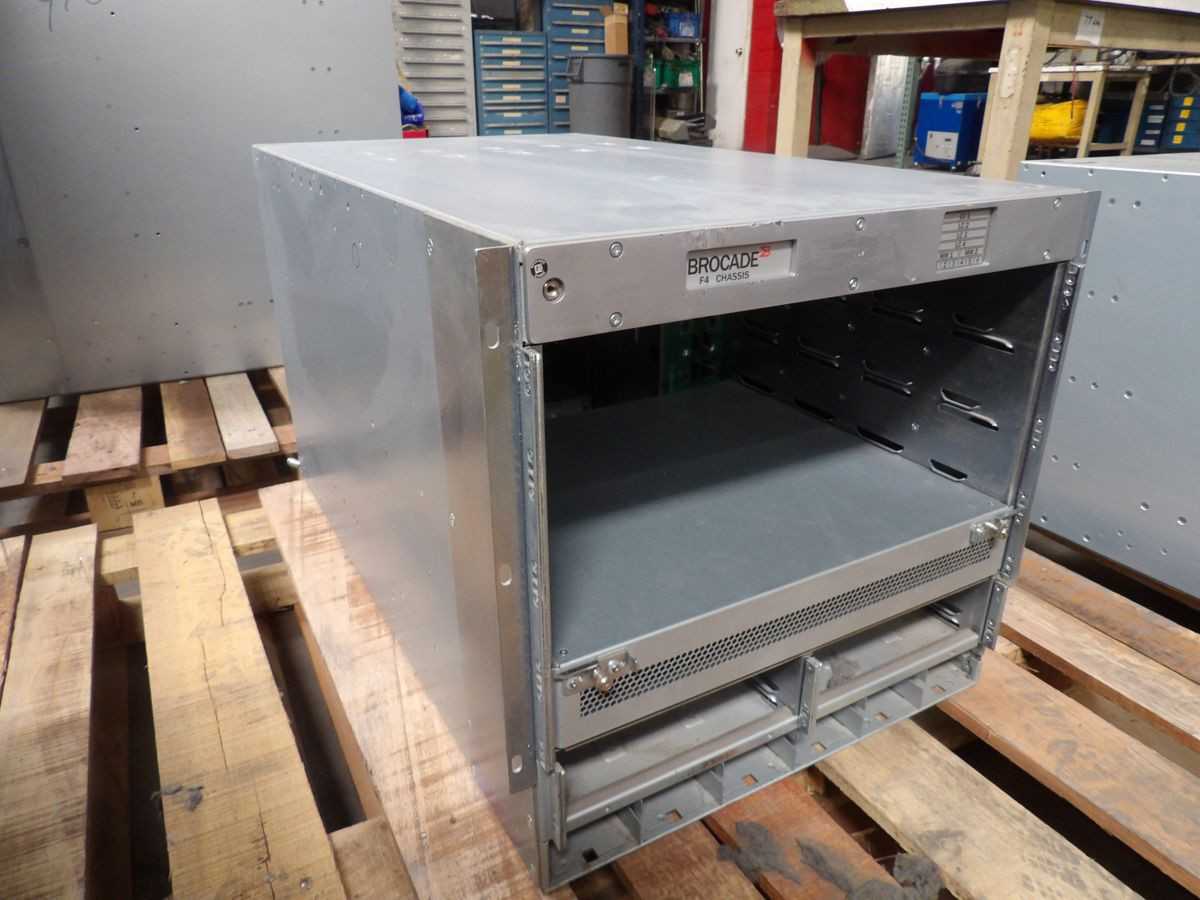 BROCADE F4 CHASSIS CHASSIS 4-SLOT M6012 - CONTROL CABINETS