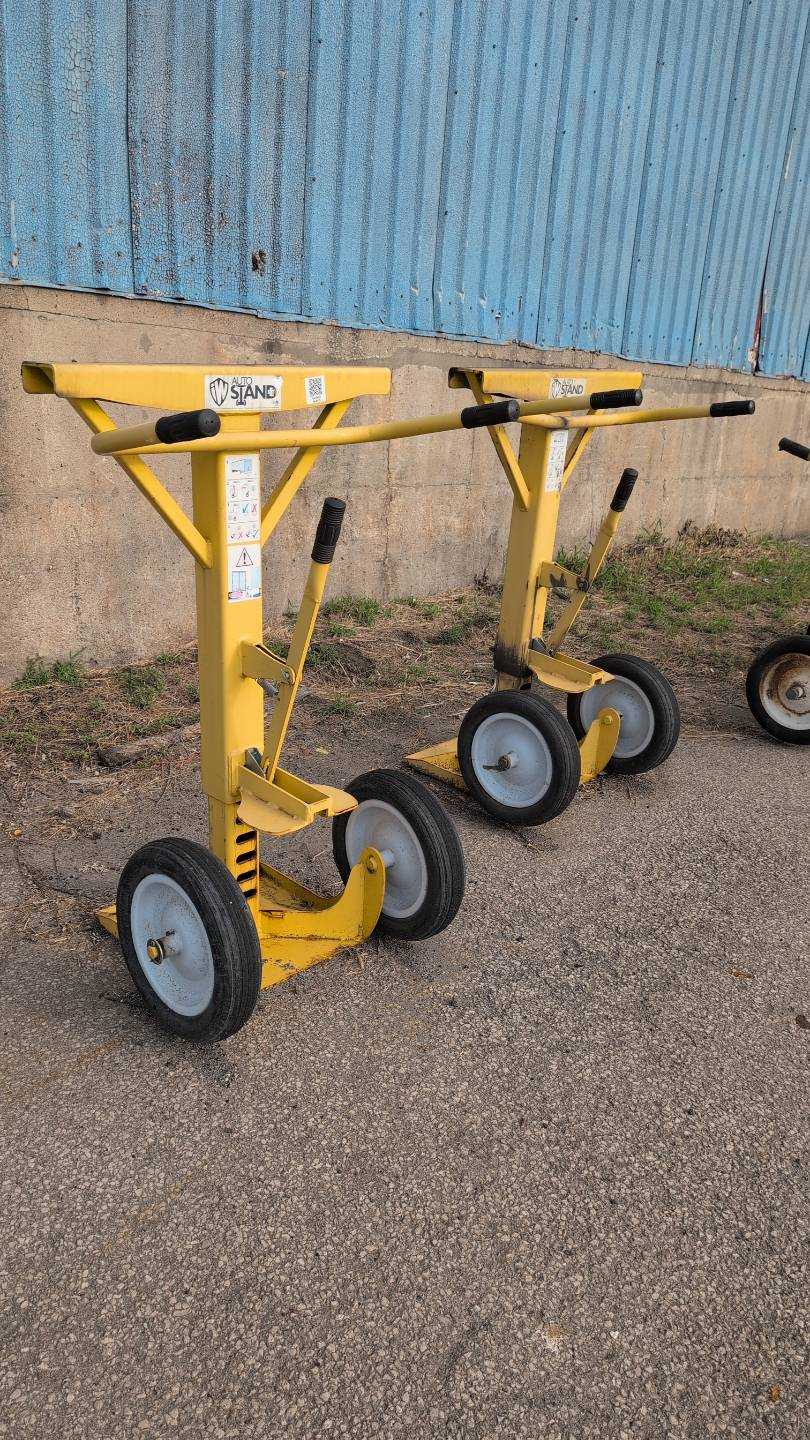 TRAILER SAFETY STANDS - MATERIAL HANDLING