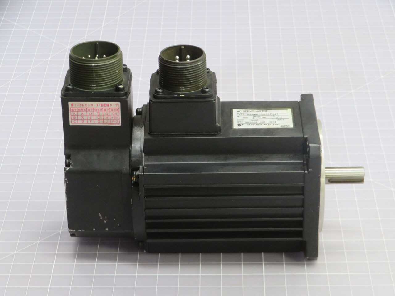 YASKAWA USAREM-03CFJ41 AC SERVO MOTOR T245614 - SERVO