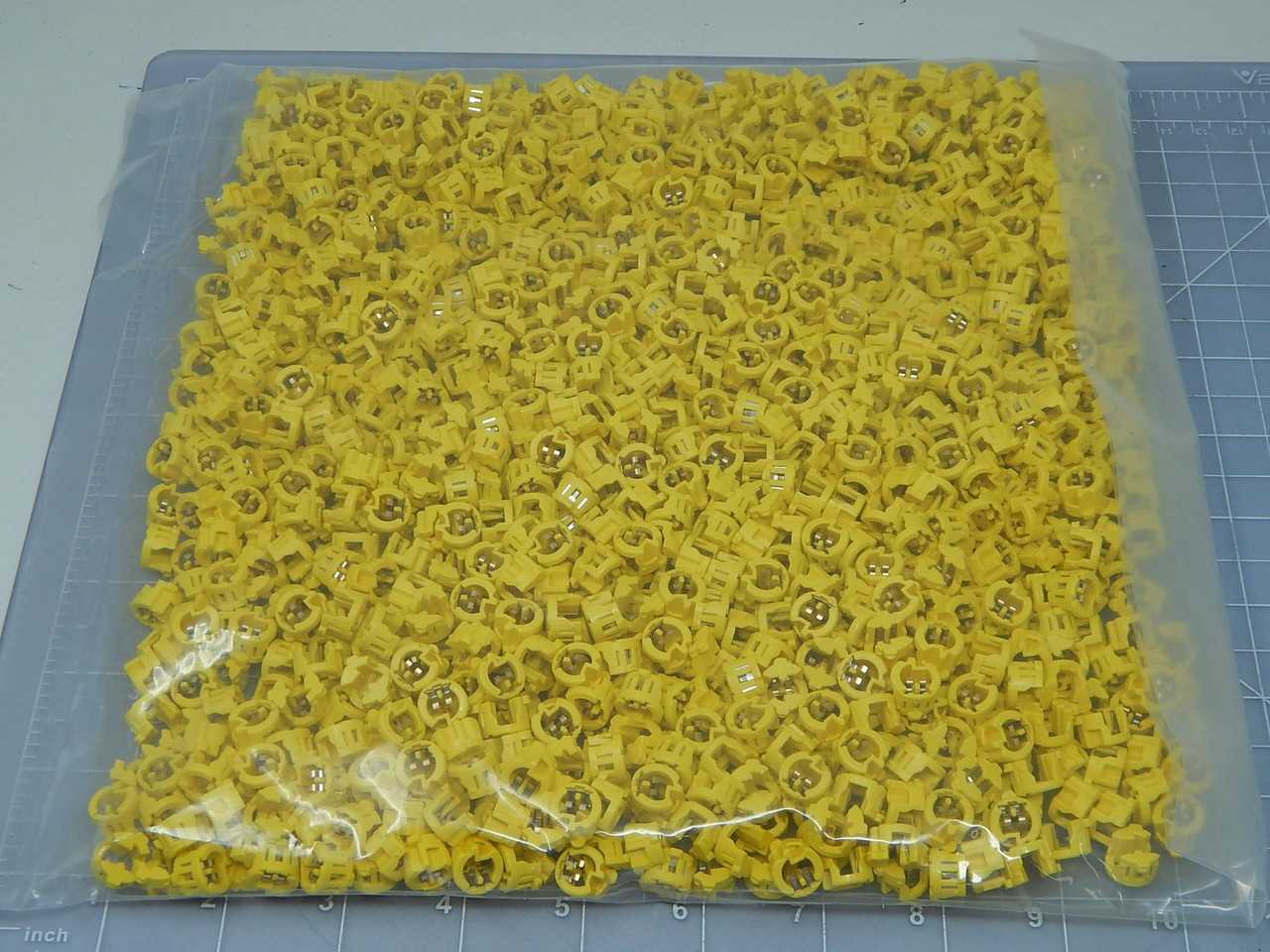 LOT OF 1000 DELPHI 33501677 ASM LOCK RETAINER CONNECTER CLIP 11MM YELLOW T149009 - TERMINAL BLOCKS