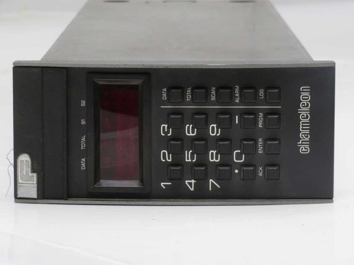 FISCHER & PORTER 50KM CHAMELEON CONTROLLER T257632 - OPERATOR CONTROLS
