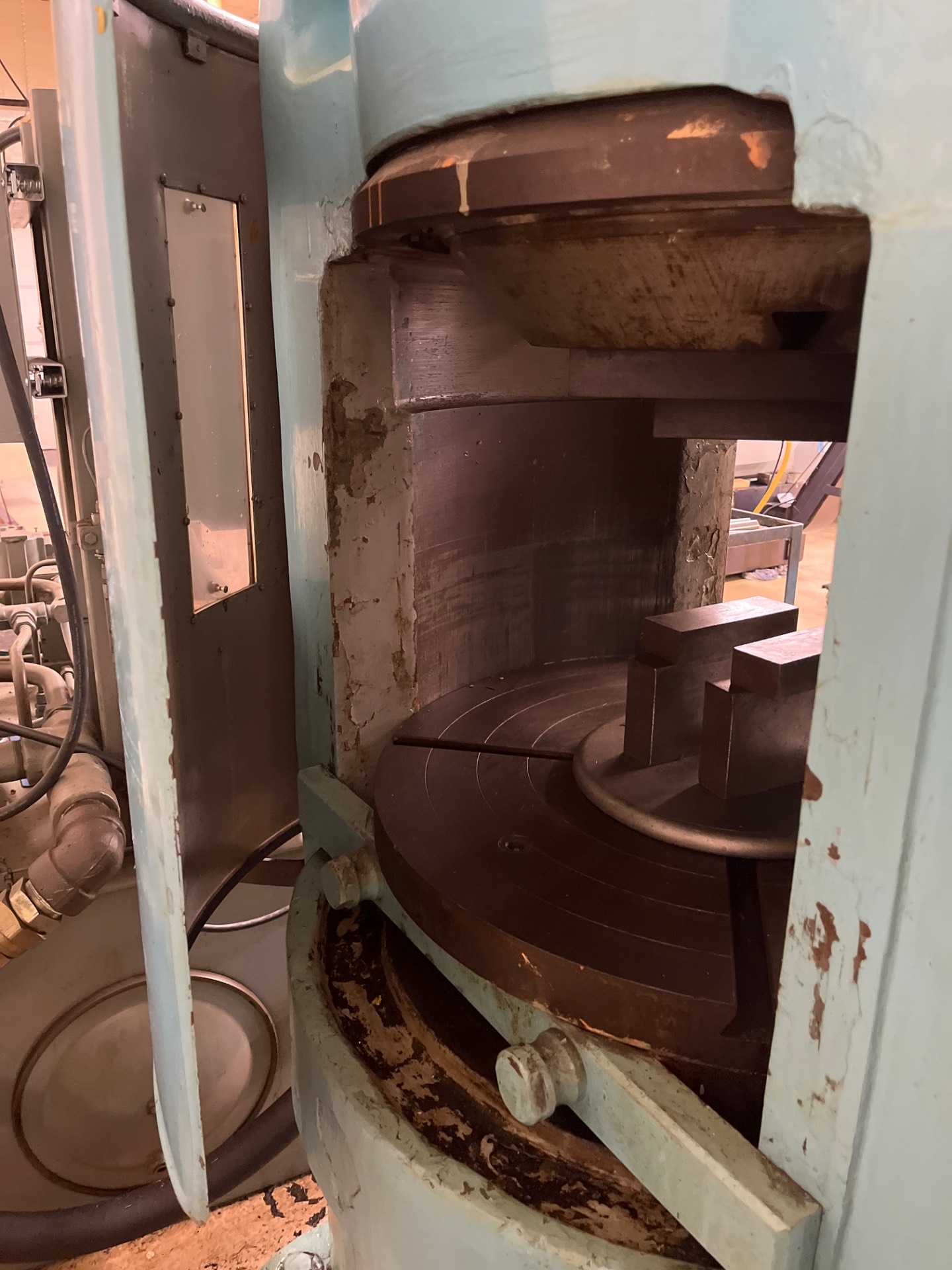 1957 Sack & Kiesselbach 1000TO Hydraulic Press - 480V Three Phase Power - HYDRAULIC PRESSES