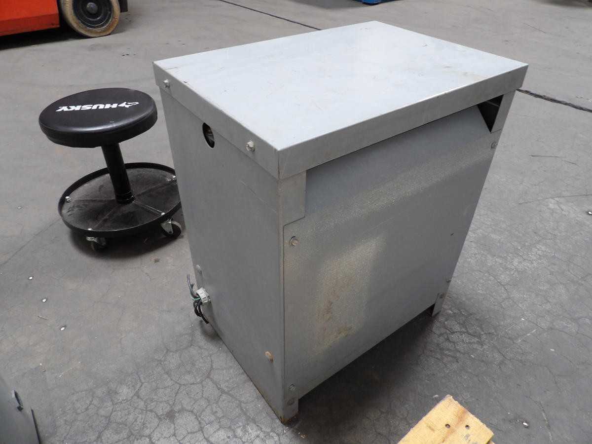 CHALLENGER 751-LQ3T-MOD.5, 7.5 KVA, PRI.460, SEC. 230Y/133 DRY TYPE DISTRIBUTION TRANSFORMER M4350 - DRY TRANSFORMERS