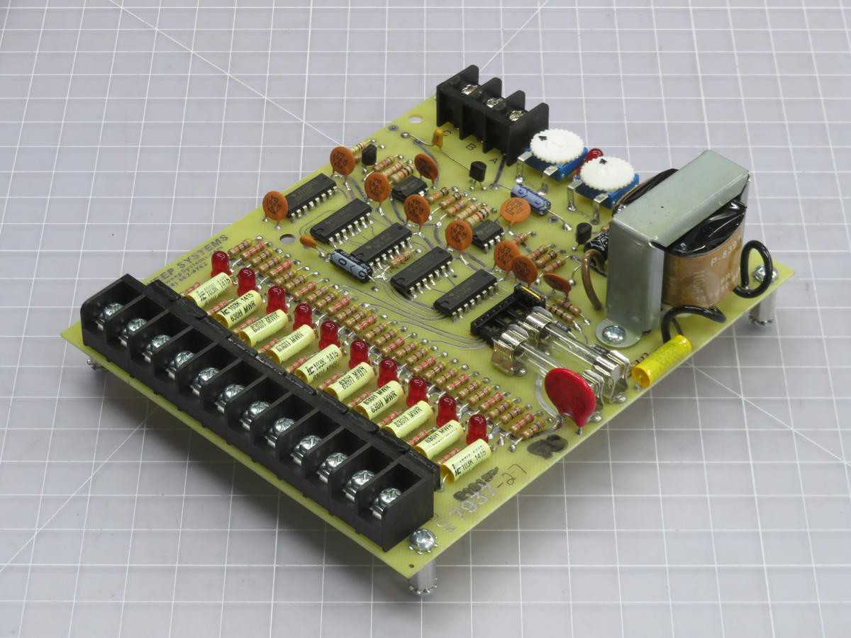 AIRSWEEP SYSTEMS 28465944 PROGRAMMER SEQUENCE CIRCUIT BOARD T239043 - PCB CIRCUIT BOARDS