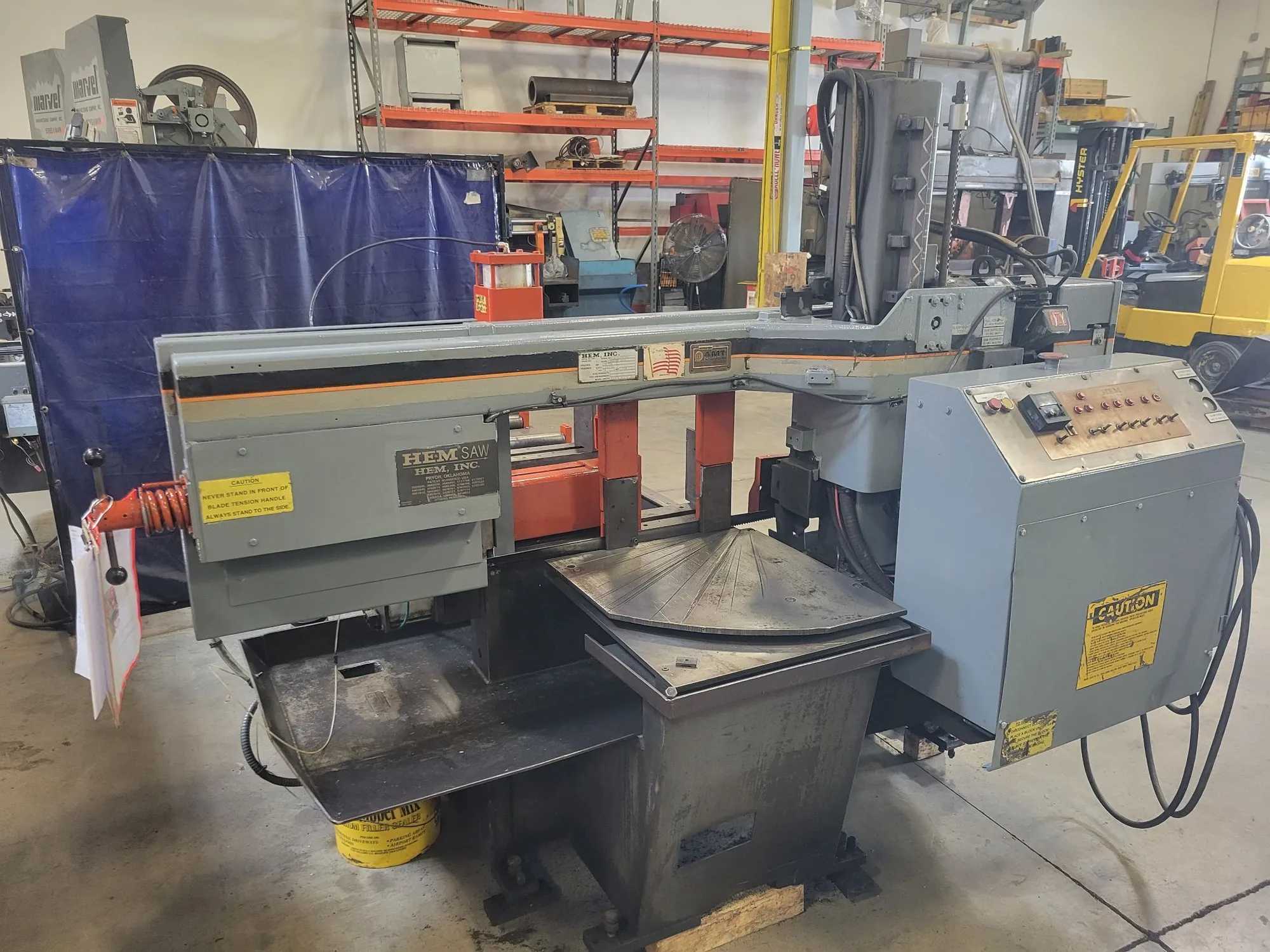 2001 Hem Twister Auto 14" X 20" Mitering Bandsaw, 5 HP, Automatic Feed, Hydraulic Clamping - HORIZONTAL BAND SAWS