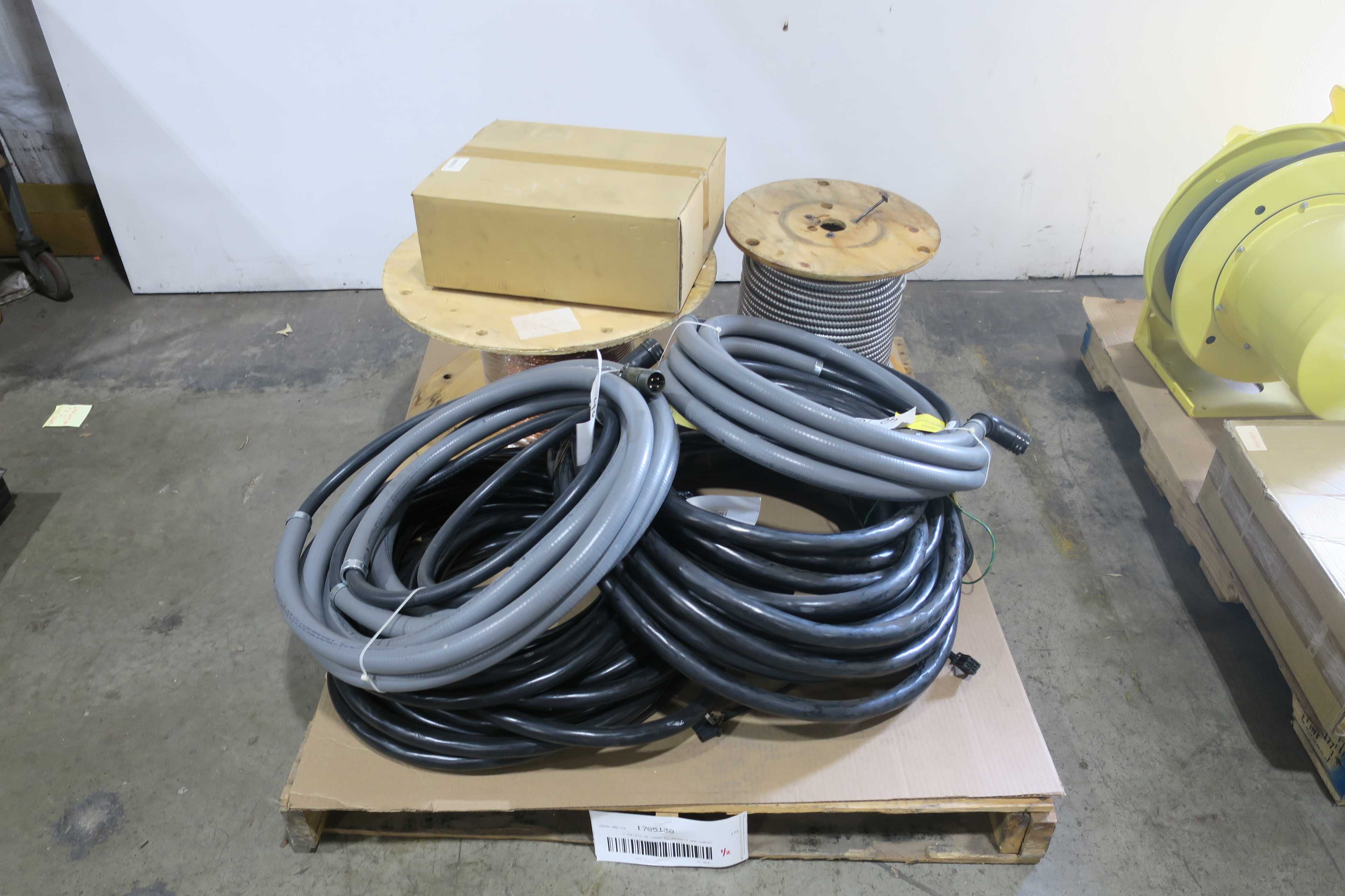SKU 1785138 - 2 PALLETS OF ASSORTED CORDSETS AND CABLES - CORDSET CABLES