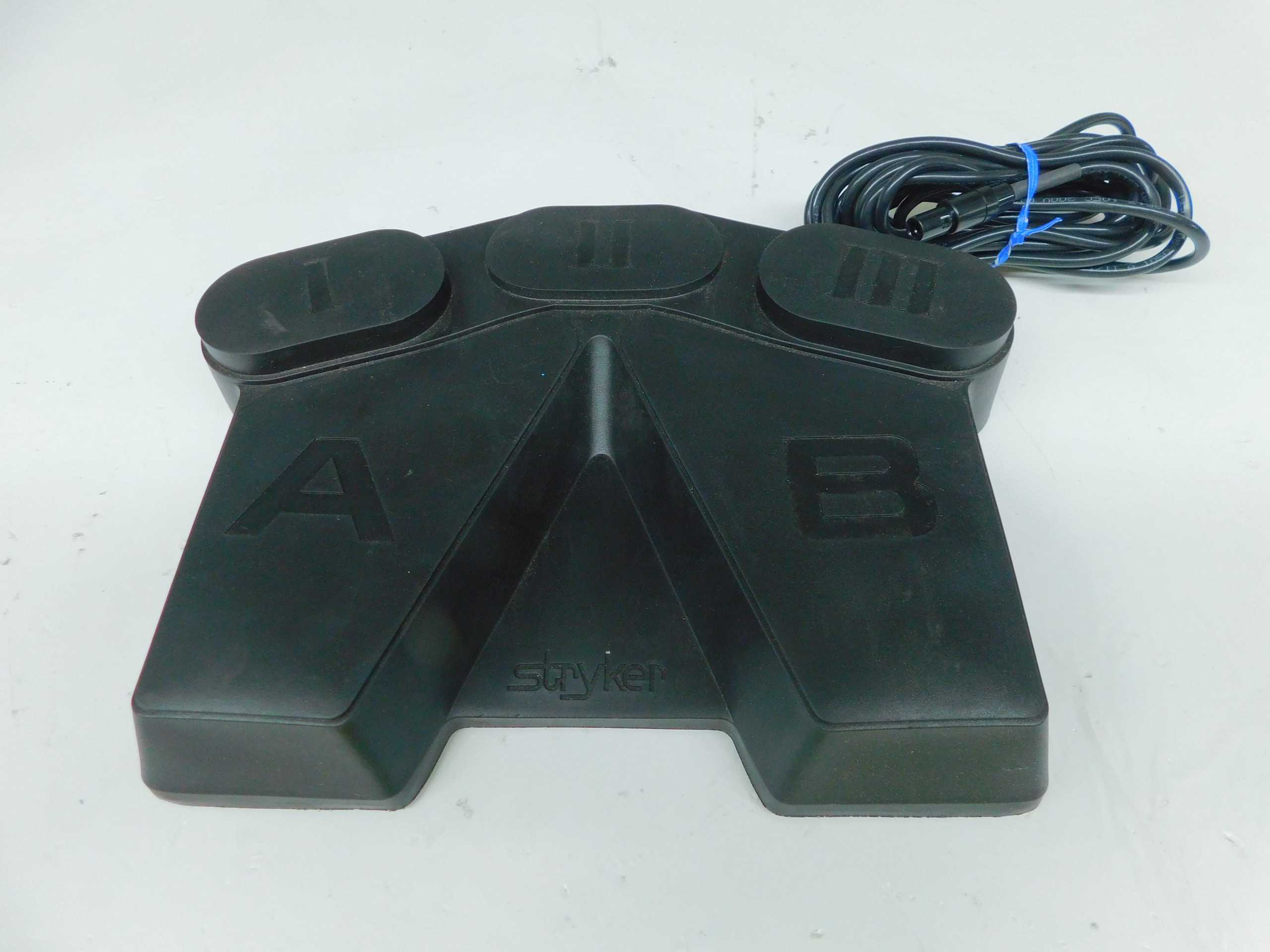 STRYKER TPS 5100-008-000 IPX7 FOOTSWITCH - MINT CONDITION - SWITCHES