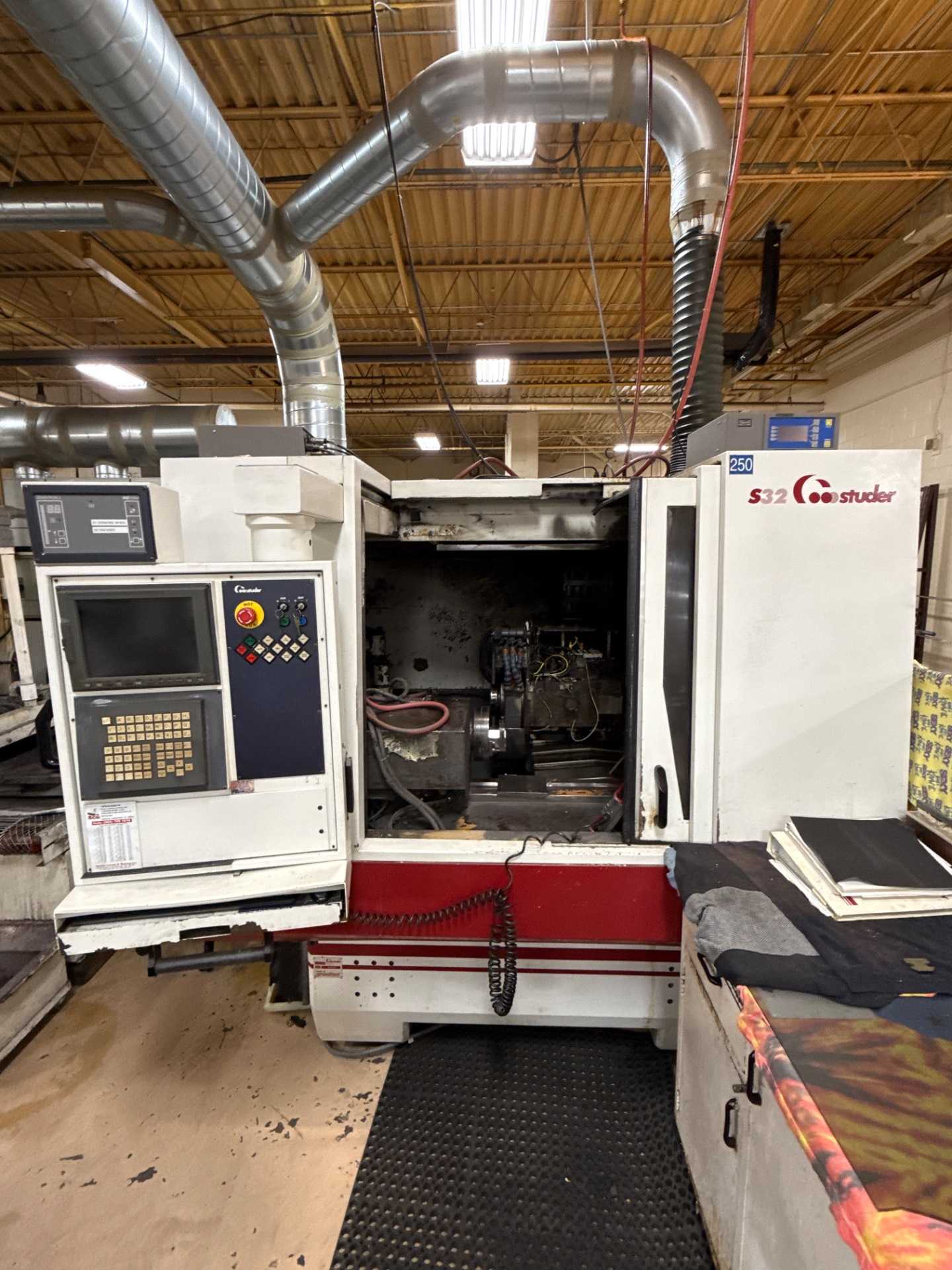 Studer S32 CNC Cylindrical Grinder - 20" Wheel, 176 lb Capacity, 61820 Hrs - CYLINDRICAL GRINDERS