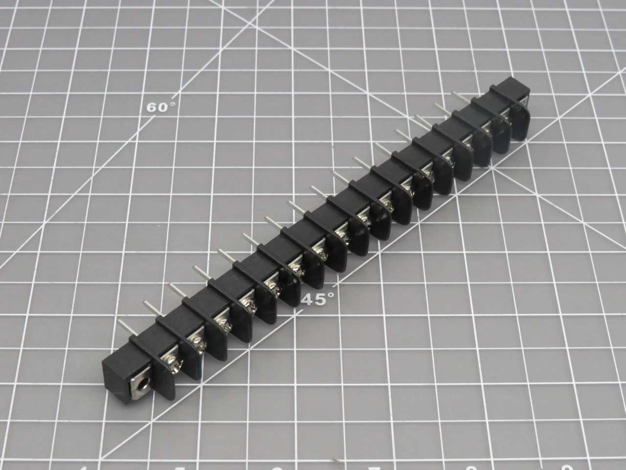 LOT OF 90 MOLEX 0387212816 CONN BARRIER STRP 16CIRC 0.375"	
 T153080 - TERMINAL BLOCKS