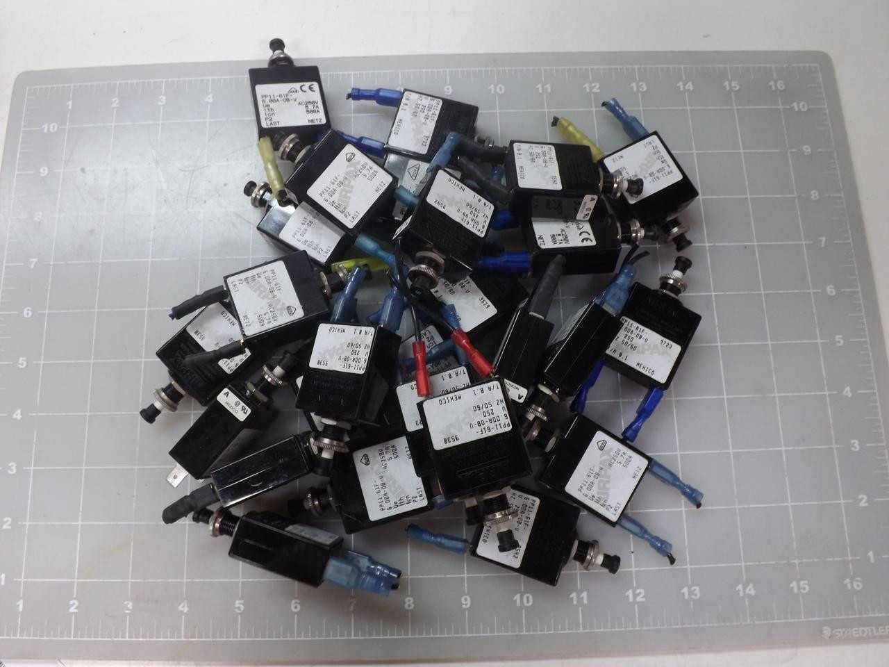 LOT OF 26 AIRPAX PP11-61F-6.00A-0B-V CIRCUIT BREAKERS T50342 - CIRCUIT BREAKERS