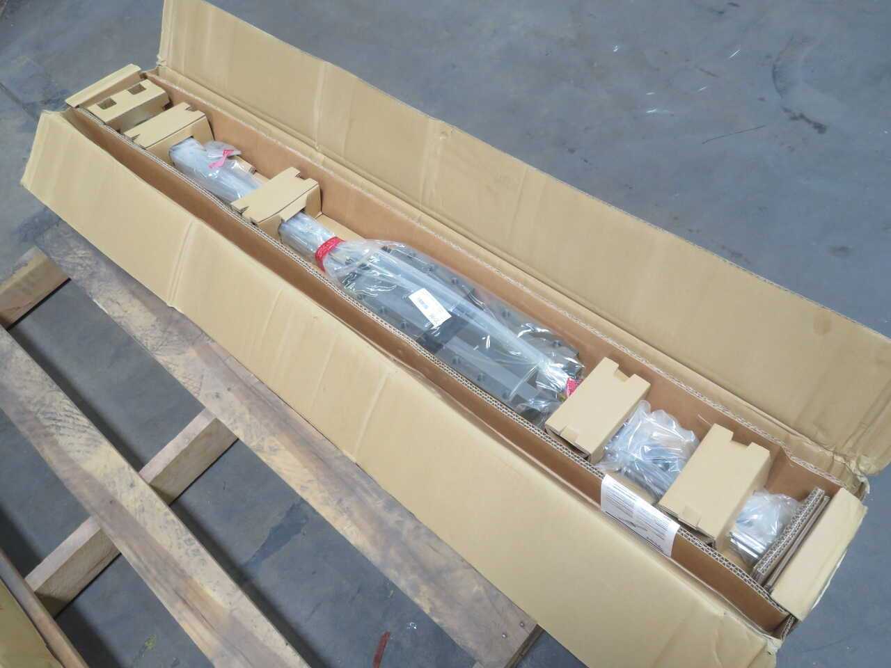 THK SVS55LC2SSC0E-OIL+1400LP-II LM GUIDE, 200.5X140X63 MM, CAGED BALL LINEAR MOTION BLOCK - LINEAR MOTION