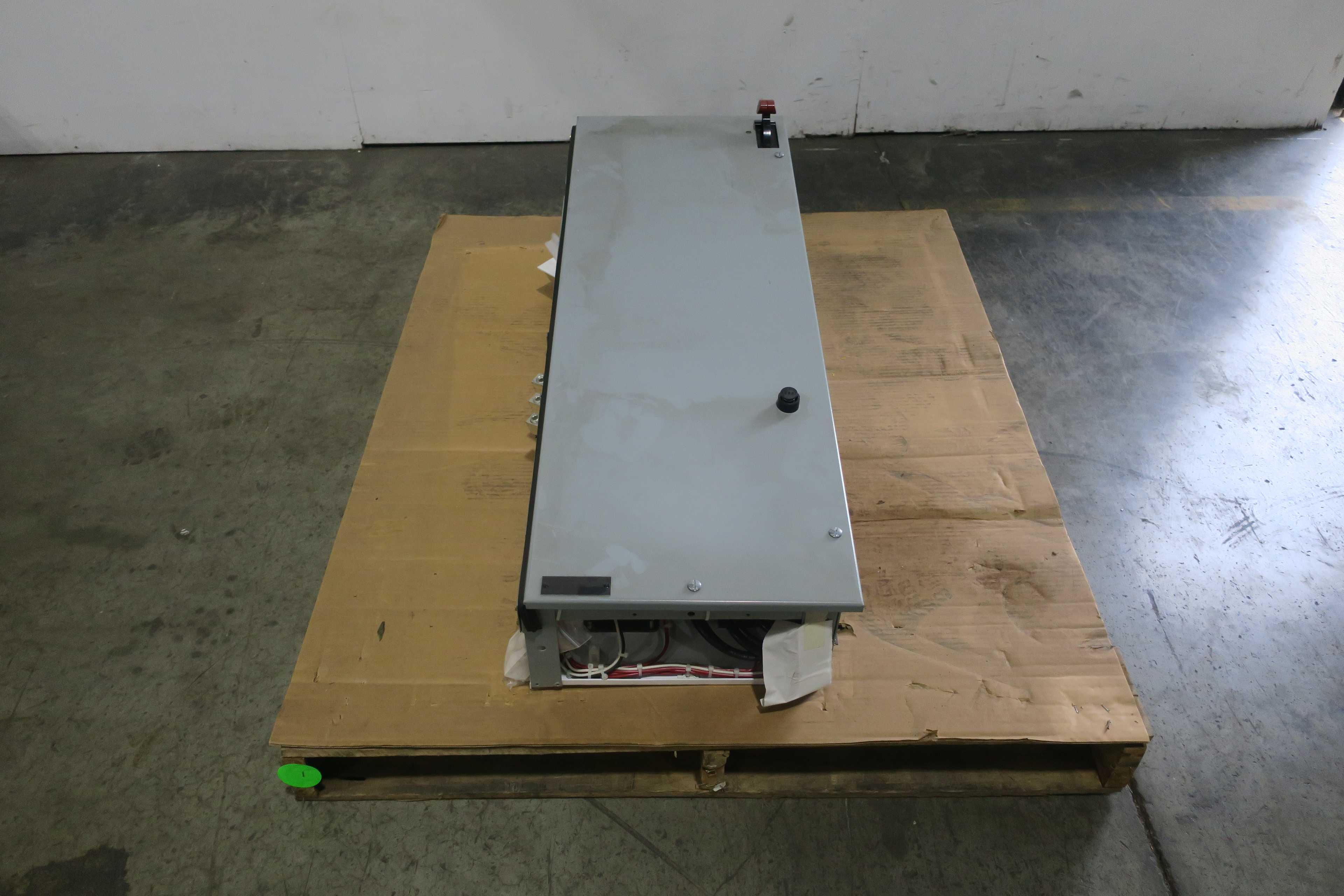 SKU 1785857 - LOT OF 1 GENERAL ELECTRIC GE 8000 460-480V-AC 100HP FUSIBLE MCC FEEDER BUCKET - FEEDERS