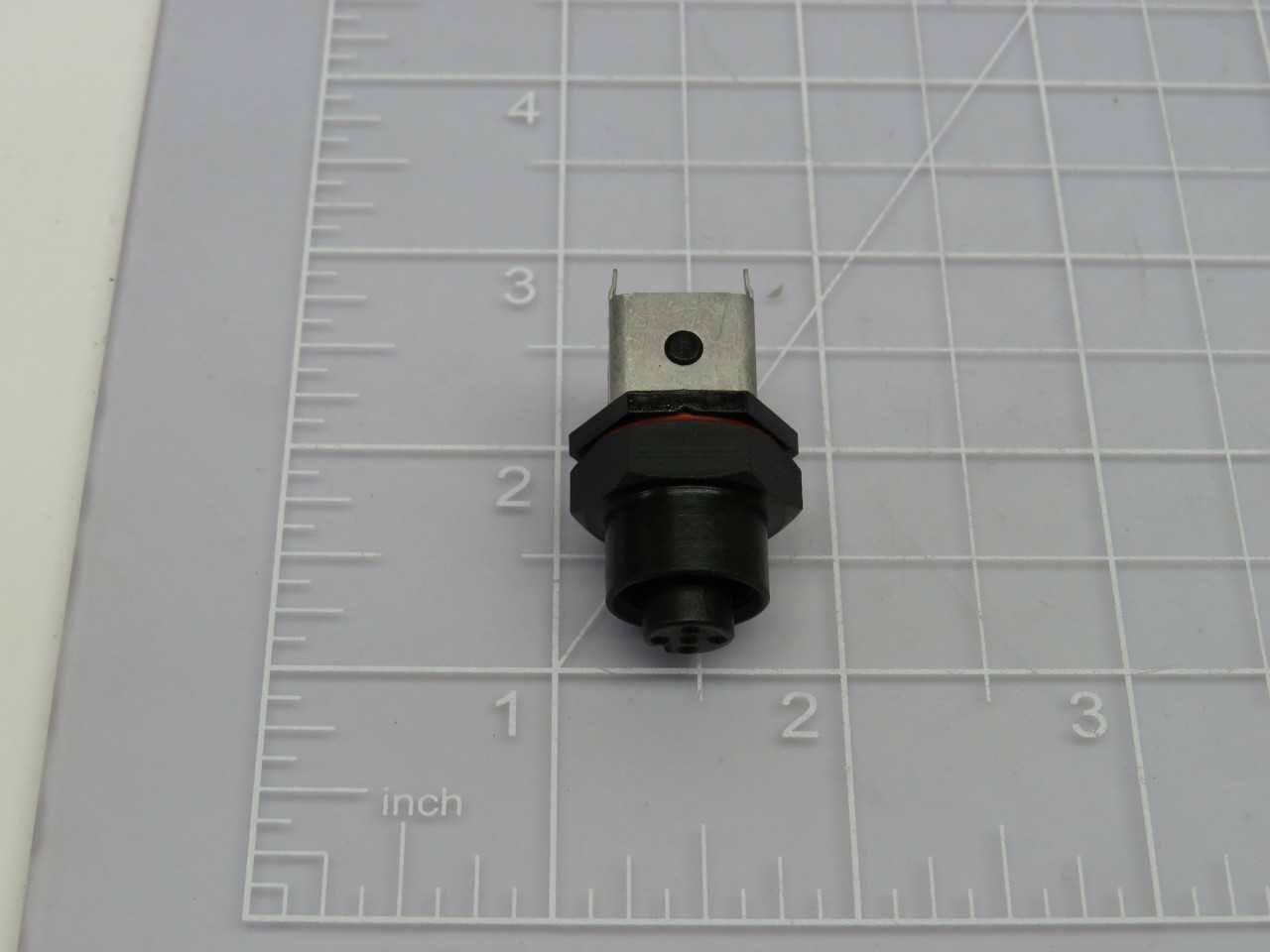 LOT OF 90 MOLEX 0848649006 NMEA-8R5L510005 MICRO-CHANGE (M12) RECEPTACLE T174441 - PLUGS & RECEPTACLES