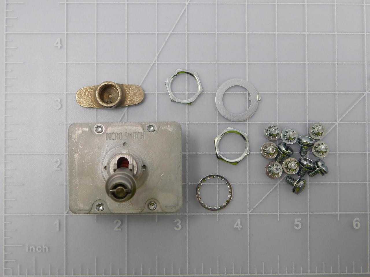 Honeywell 4TL35-3D Toggle Switch 15A 125/250/277VAC T133680 - SWITCHES