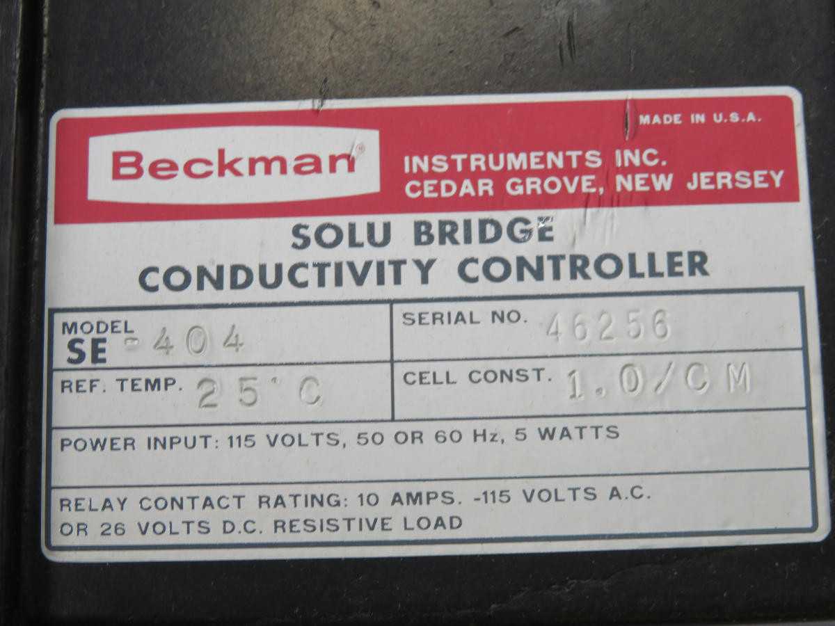 BECKMAN SE-404 SOLU BRIDGE CONDUCTIVITY CONTROLLER T228730 - OPERATOR CONTROLS