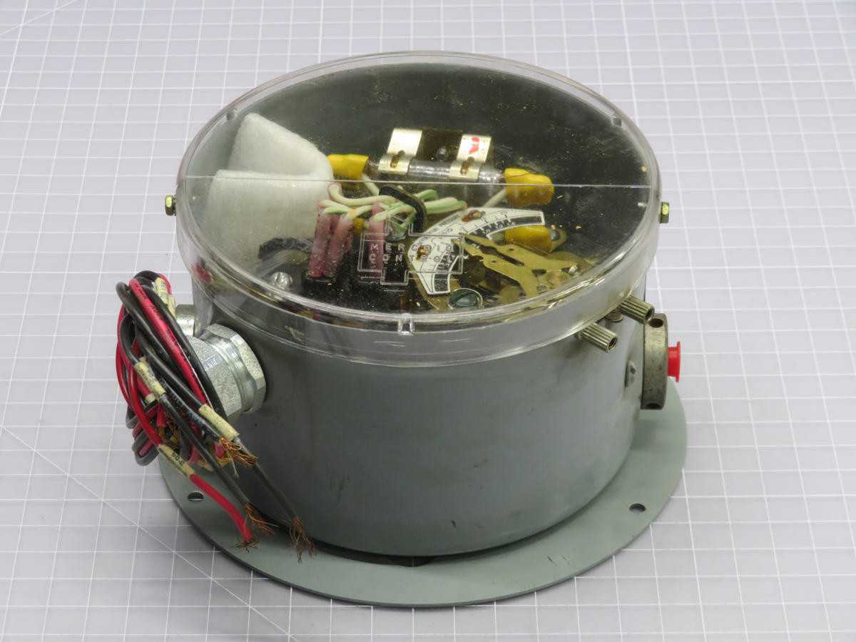 MERCOID DPA-33-804-62 PRESSURE SWITCH
 T222211 - SWITCHES