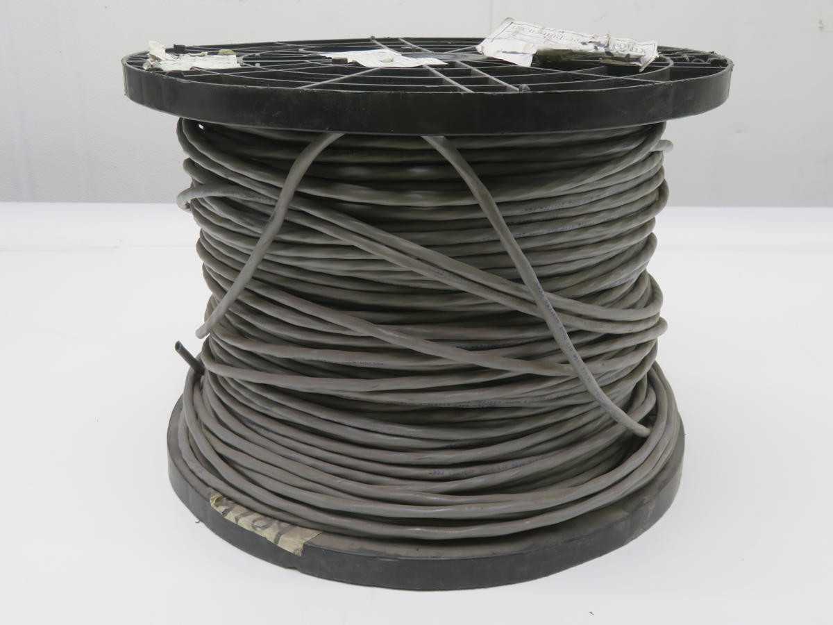 LOT OF 700 FT ELECTRIC WIRE CABLE T207224 - ELECTRICAL WIRE