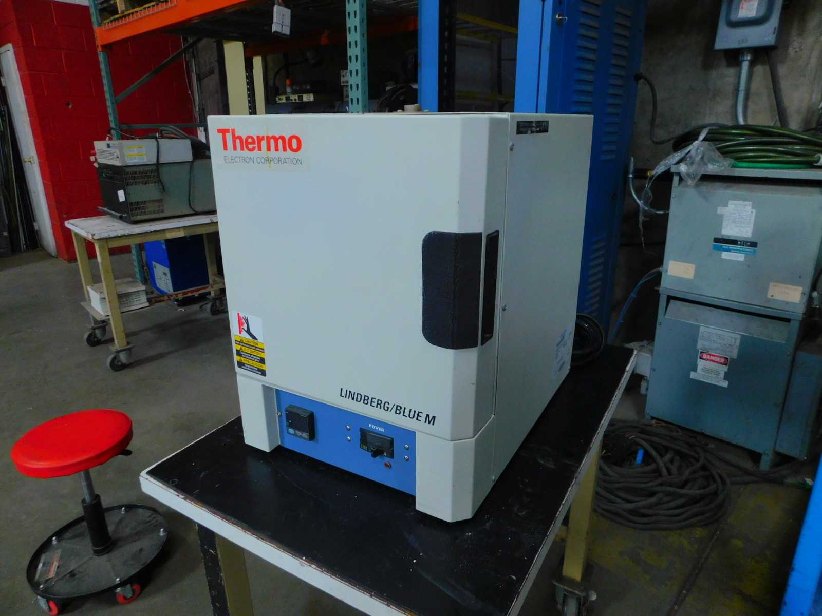 Lindberg/Blue M BF51766A-1 Box Furnace, 100-1100C, 120V, 1800W, 5.3L, 1 Phase - LAB & SCIENTIFIC
