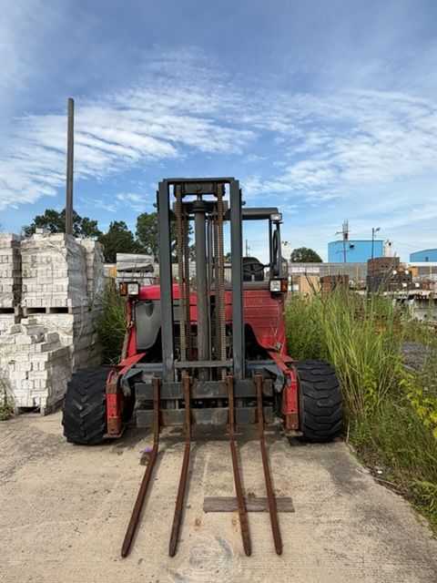 2015 Moffett M8 55.3 Diesel Forklift, 5500 lb Capacity, 120 in Max Fork Height - SIT-DOWN FORKLIFTS