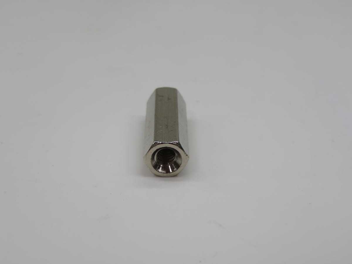 LOT OF 900 ABBATRON 2323 PLUG/RECEPTACLE T229428 - PLUGS & RECEPTACLES