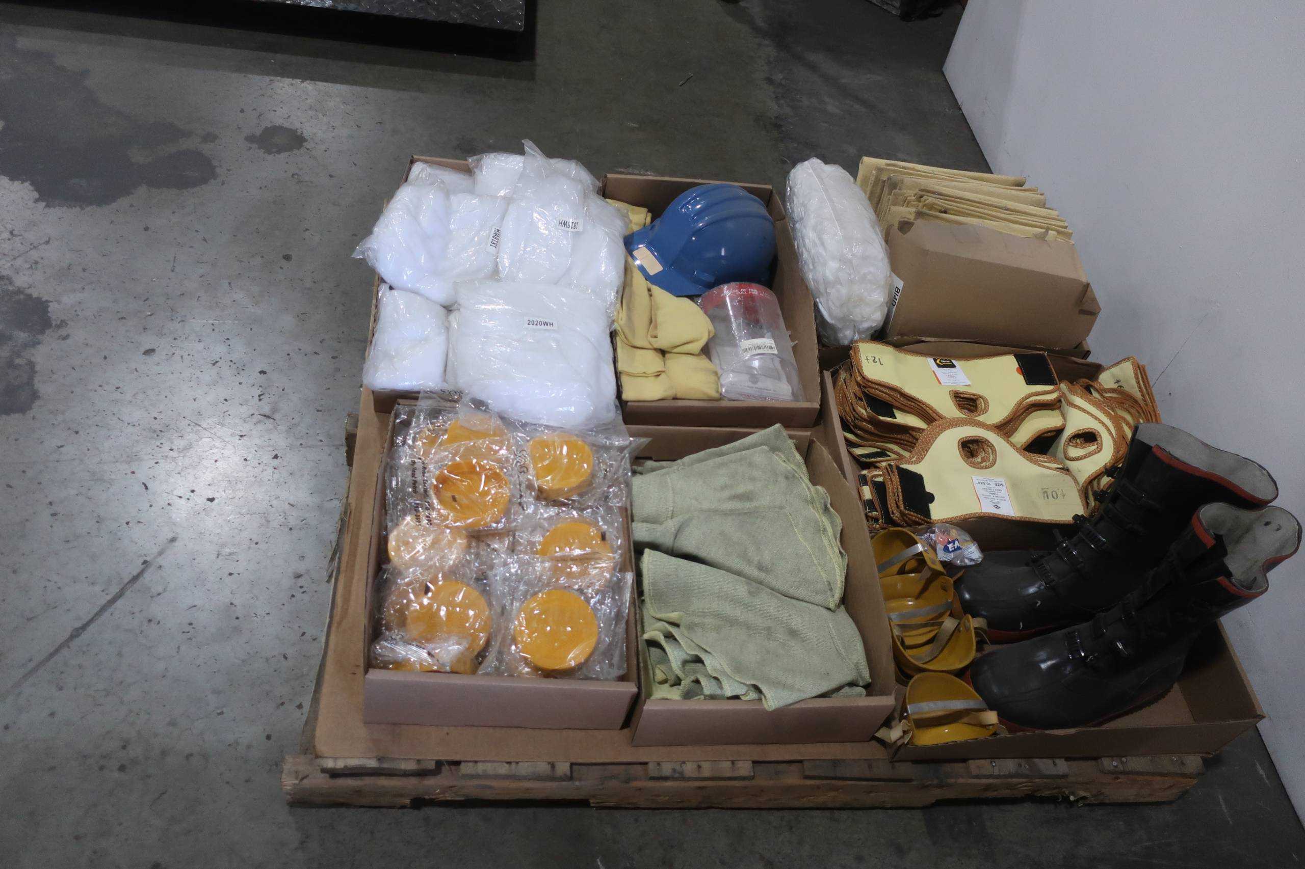 SKU 1724421 - 2 PALLETS OF ASSORTED PPE - PPE