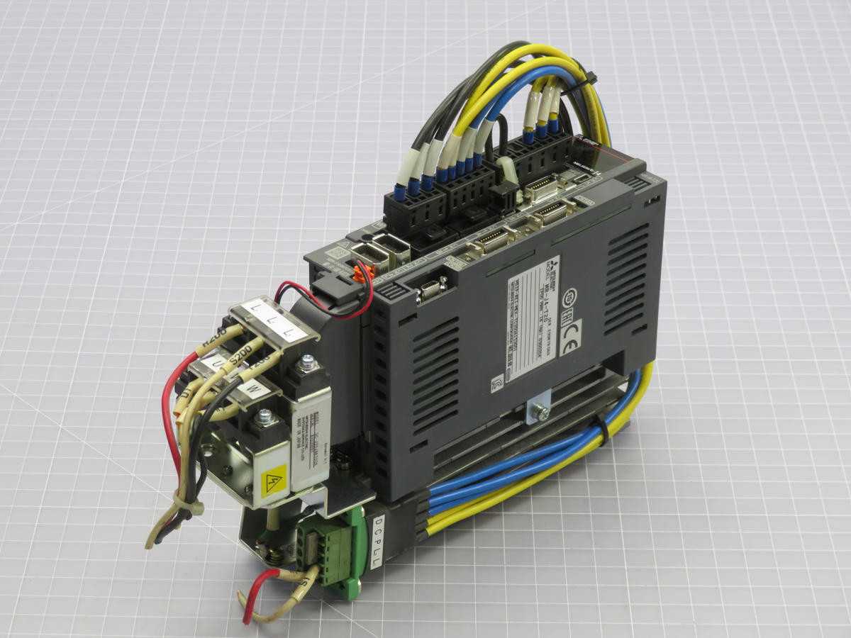 Mitsubishi SC-J2SJ4KT02K AC Servo With Cable Assembly T218086 - SERVO