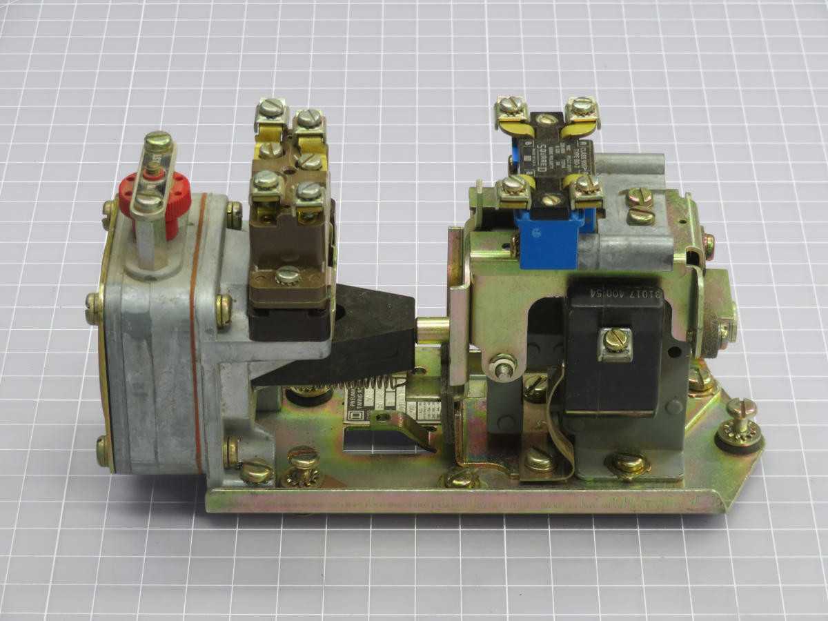 SQUARE D 9050-B0-2E TIME DELAY RELAY T239362 - TIME DELAY RELAY